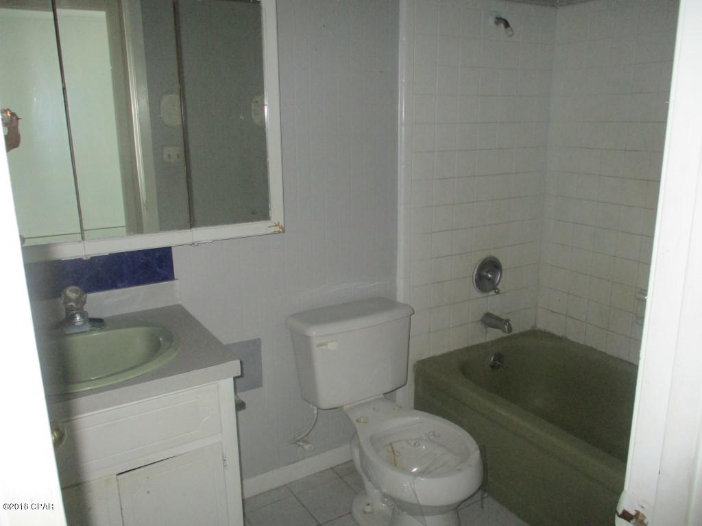 St And Bay Dev Co - Residential