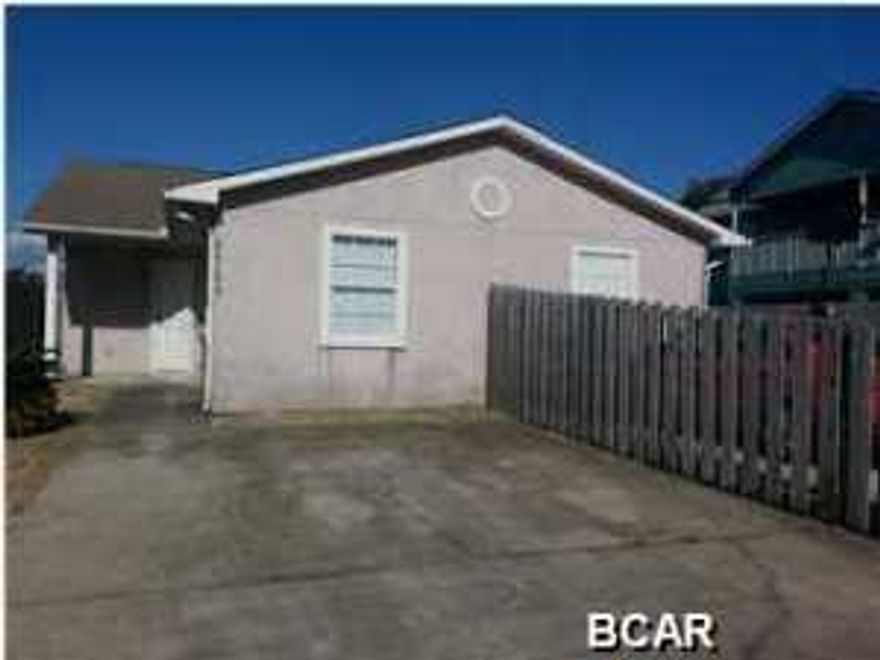 This duplex is located in a great location within walking distance to beach, ceramic tile throughout, master bedroom with walk in closet and own bathroom with tub, washer and dryer connections, privacy fenced in rear yard, off street parking, and central air.