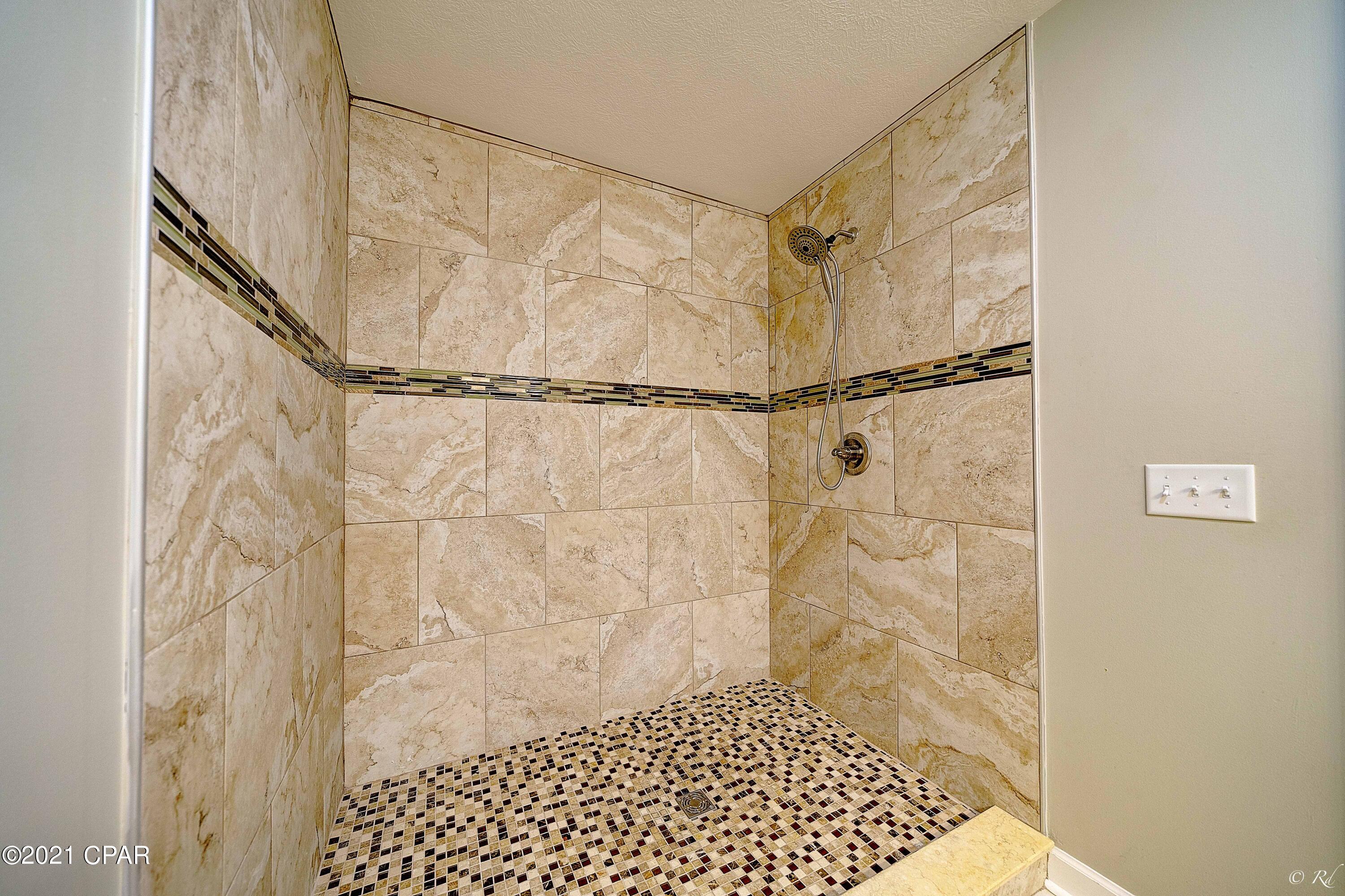 Pines 5th Add - Residential