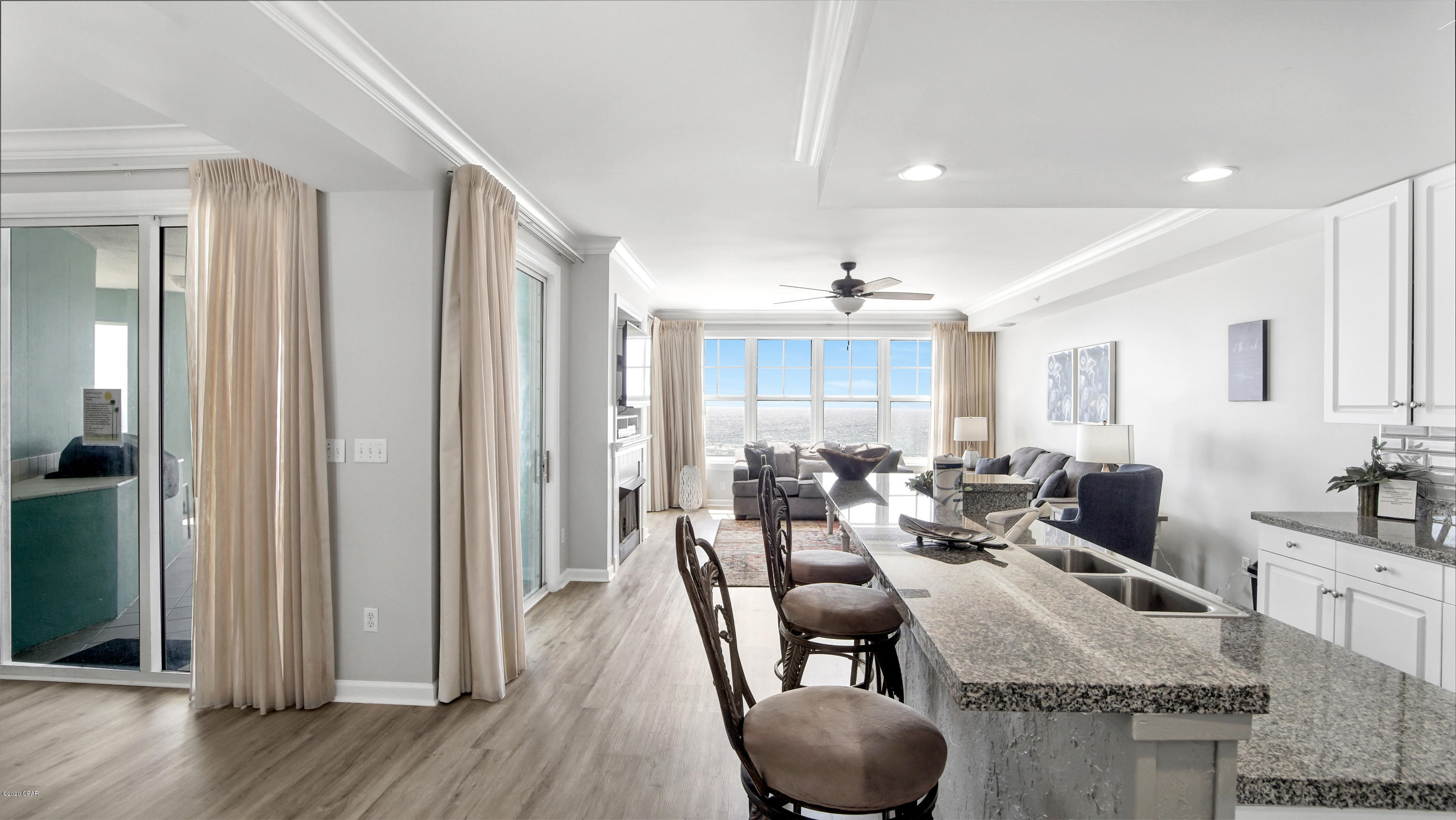 En Soleil Condo - Residential