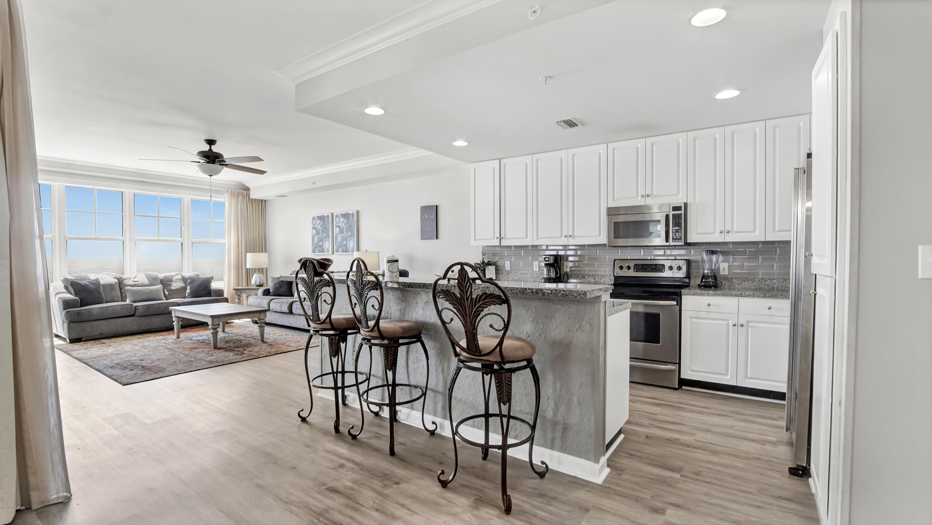 En Soleil Condo - Residential