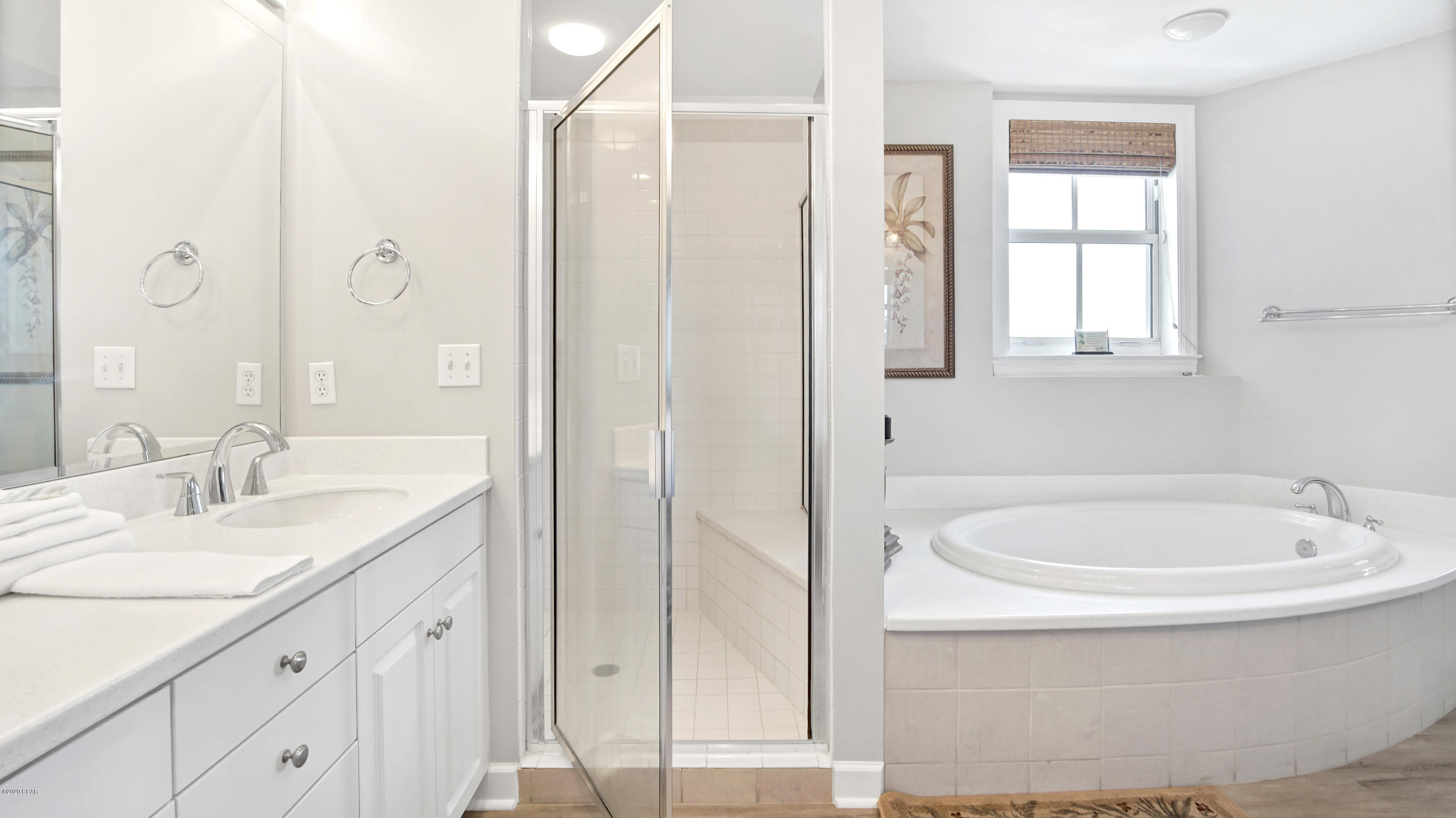 En Soleil Condo - Residential