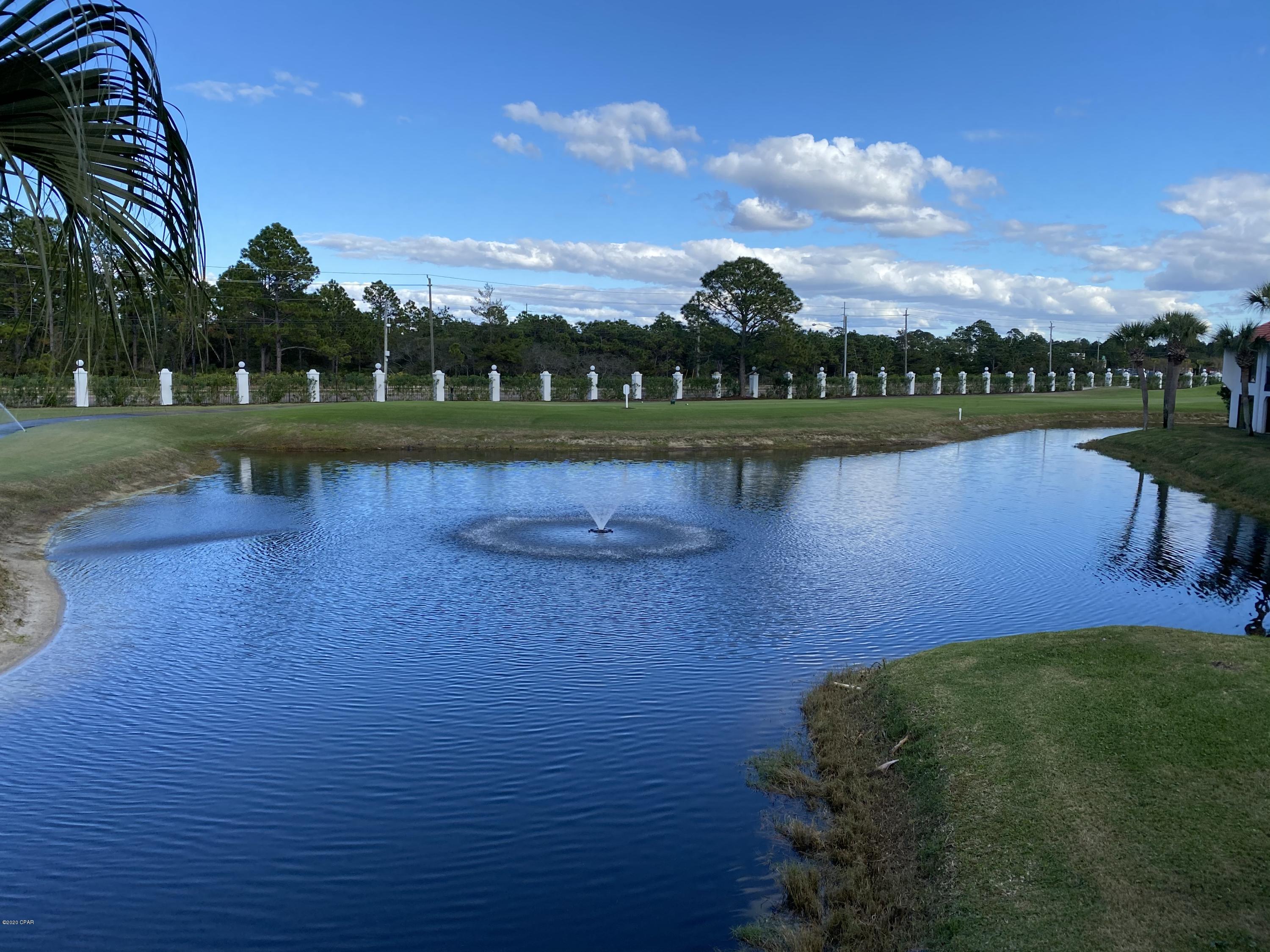 Edgewater Golf Villas V-B - Residential