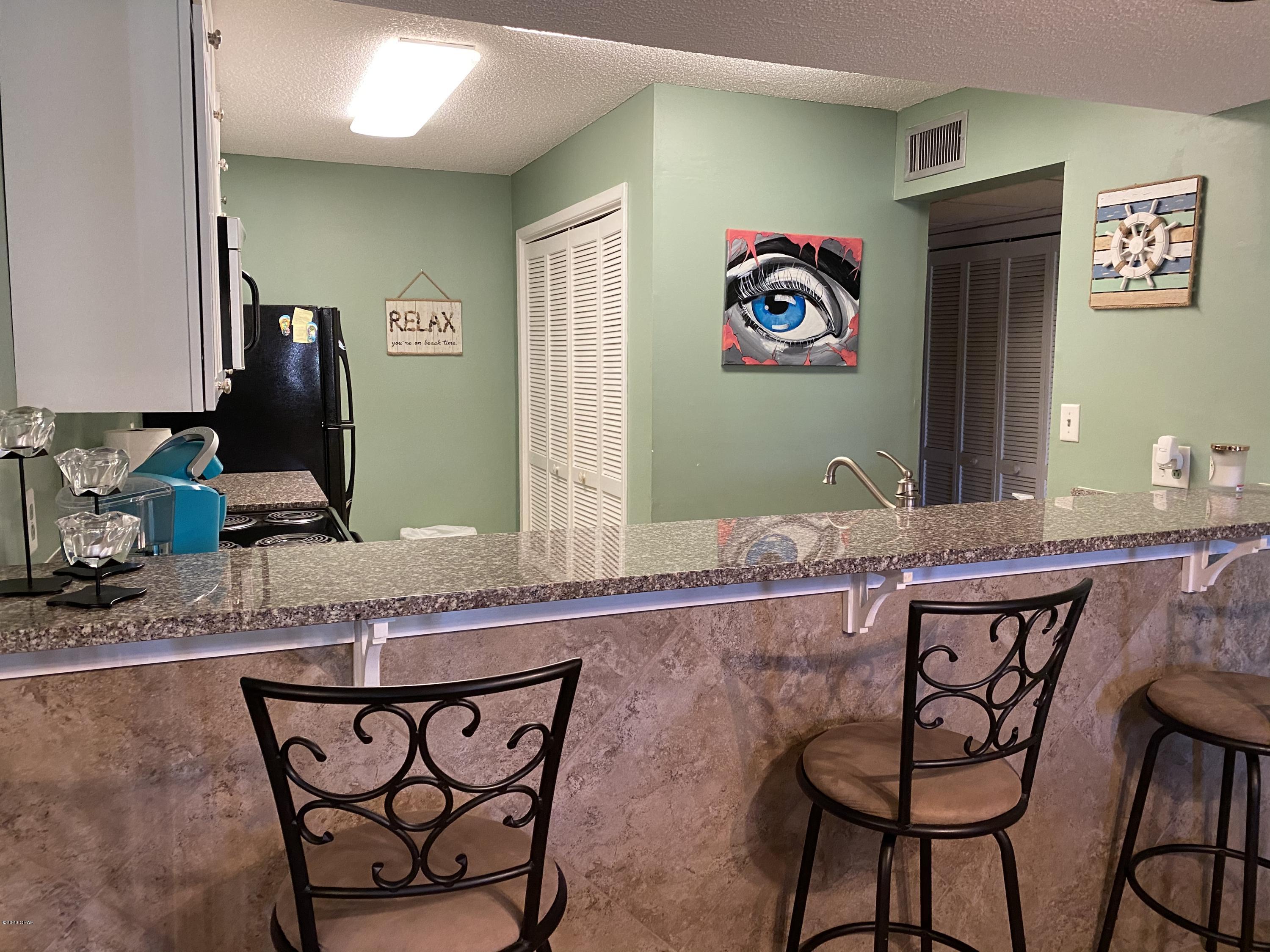 Edgewater Golf Villas V-B - Residential