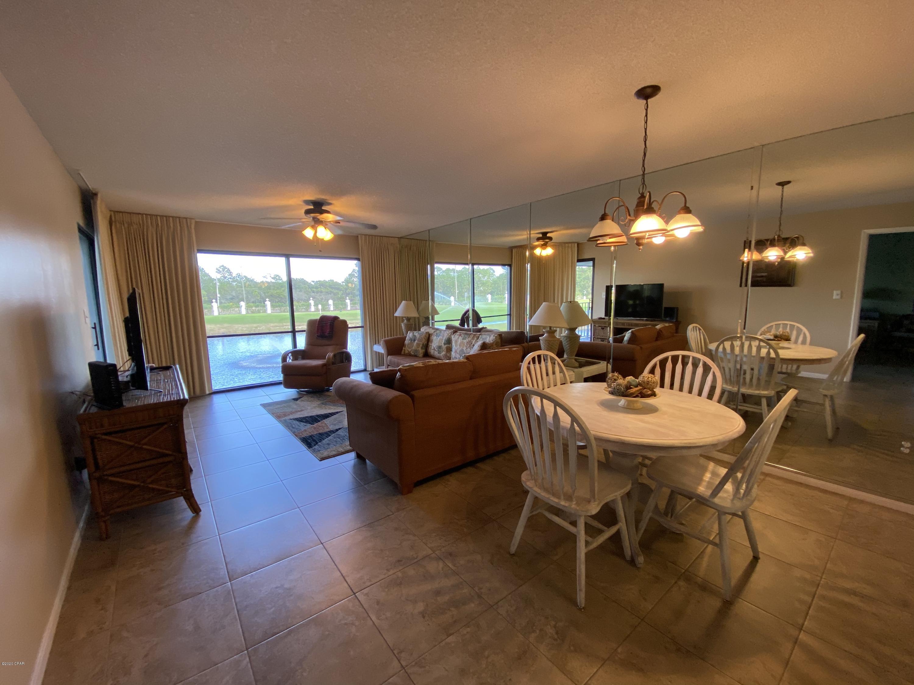 Edgewater Golf Villas V-B - Residential