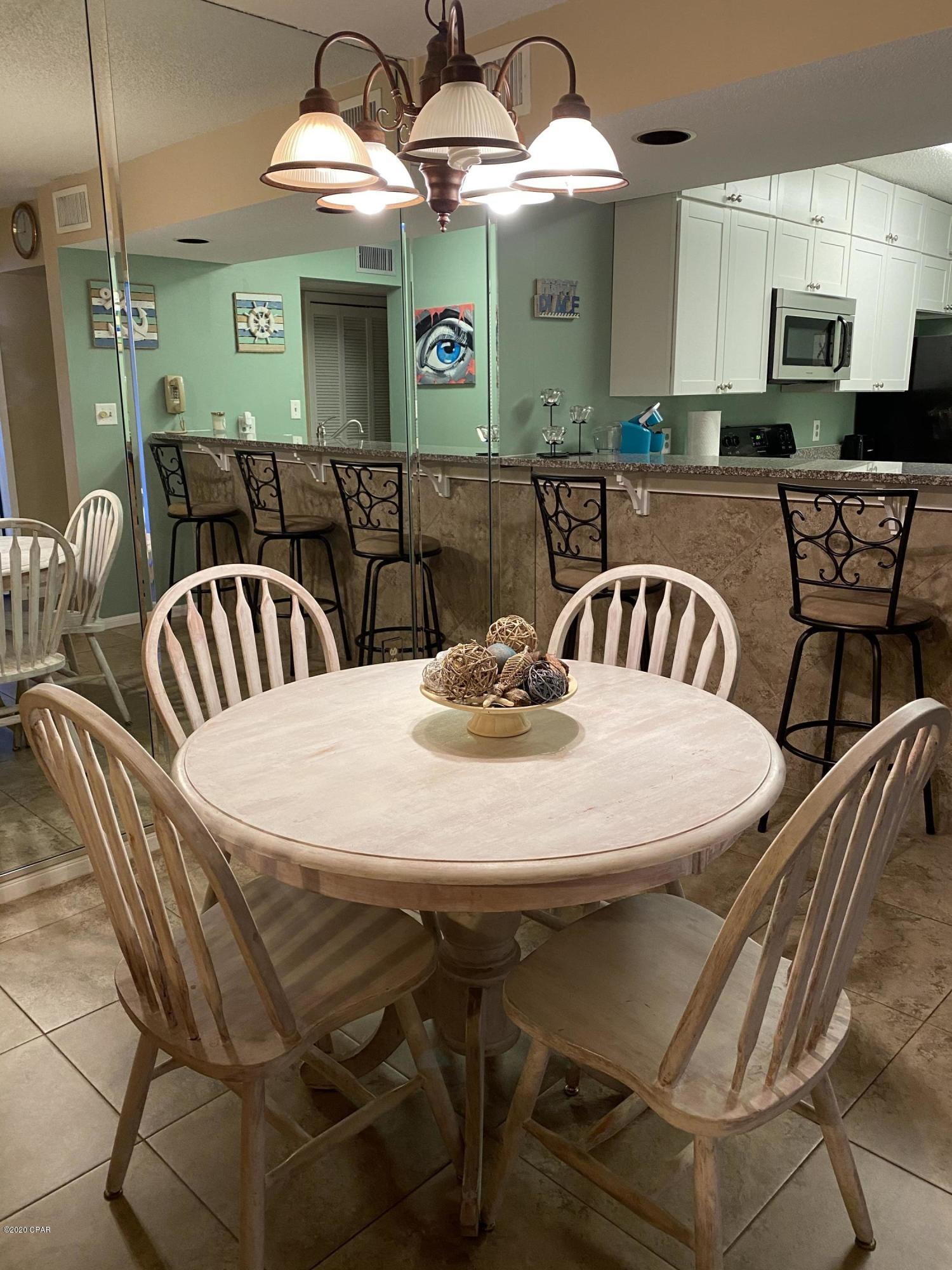 Edgewater Golf Villas V-B - Residential