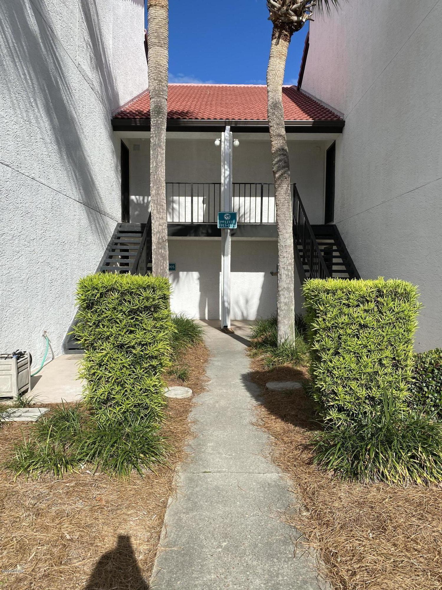 Edgewater Golf Villas V-B - Residential