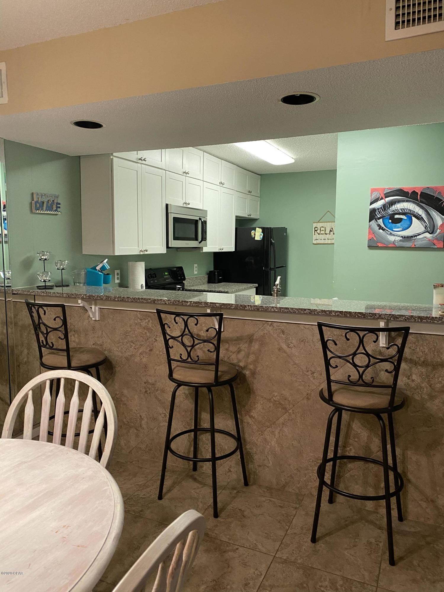 Edgewater Golf Villas V-B - Residential