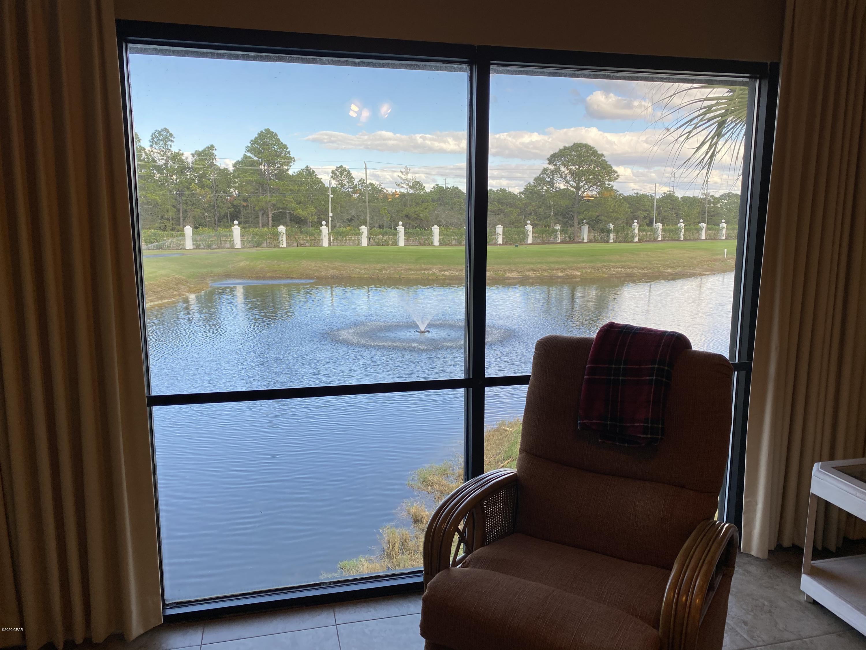 Edgewater Golf Villas V-B - Residential