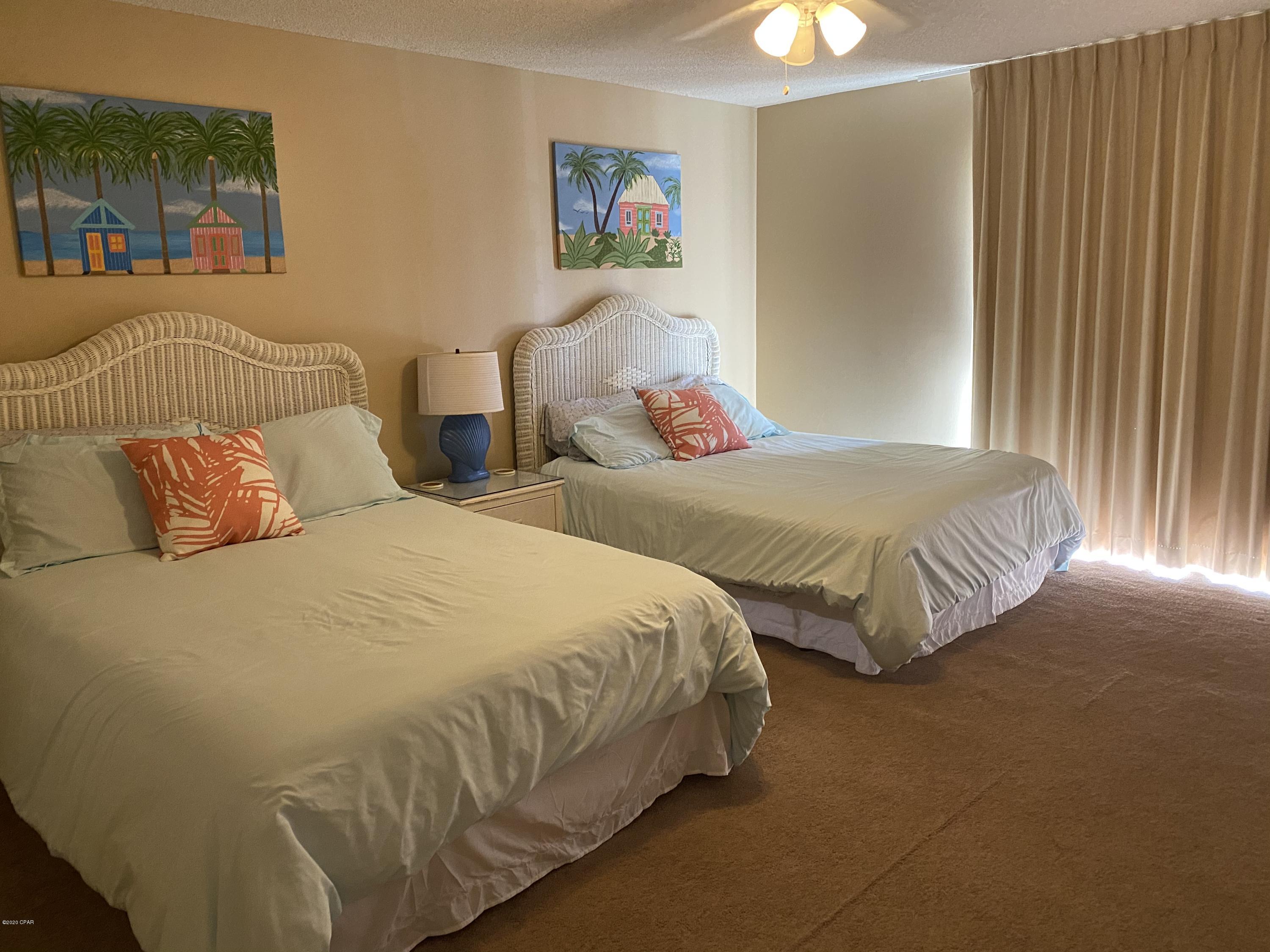 Edgewater Golf Villas V-B - Residential