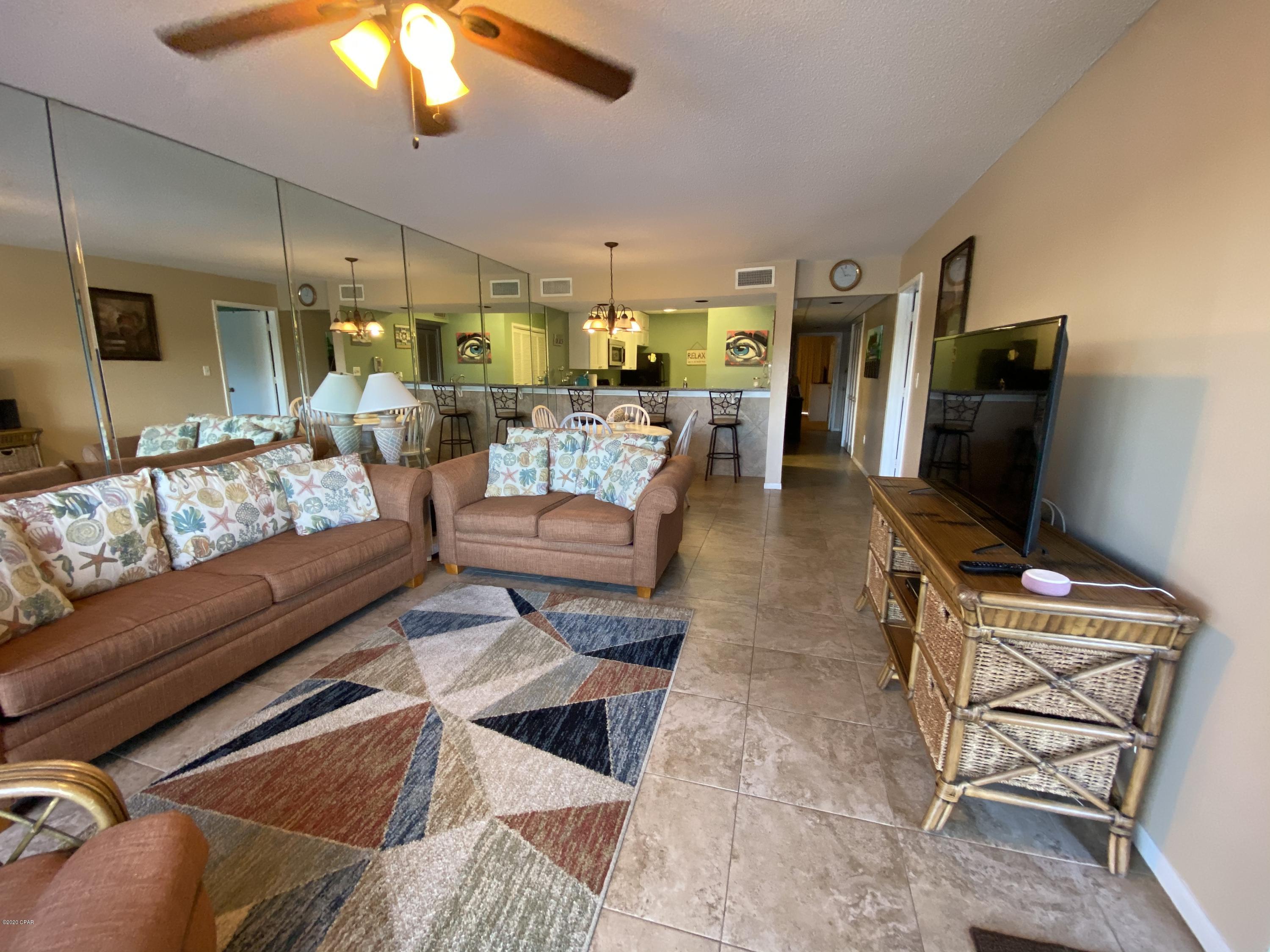 Edgewater Golf Villas V-B - Residential