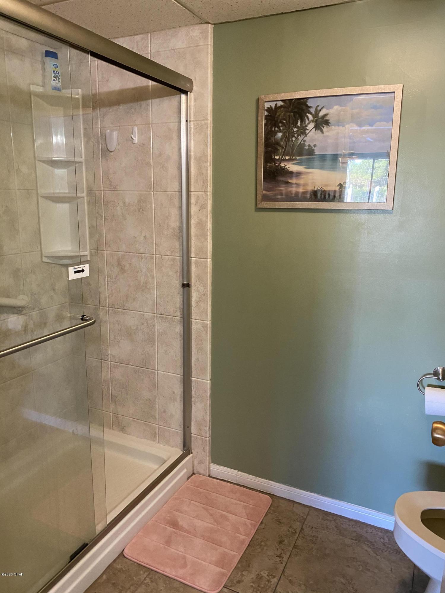 Edgewater Golf Villas V-B - Residential