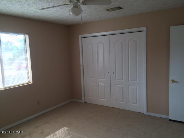 Thomas Drive Park U-5 - Residential Lease