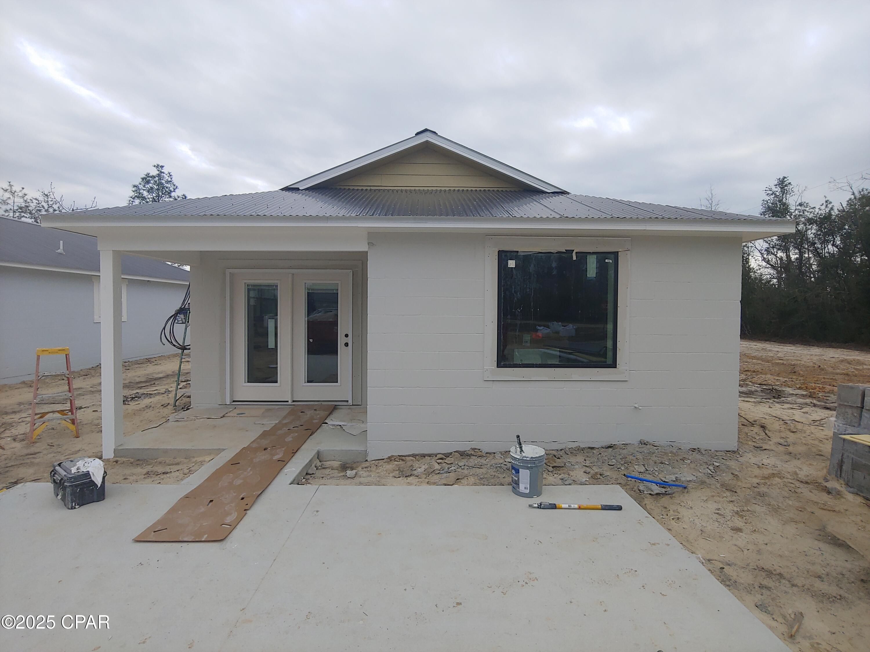 South Caravana Manor - Residential