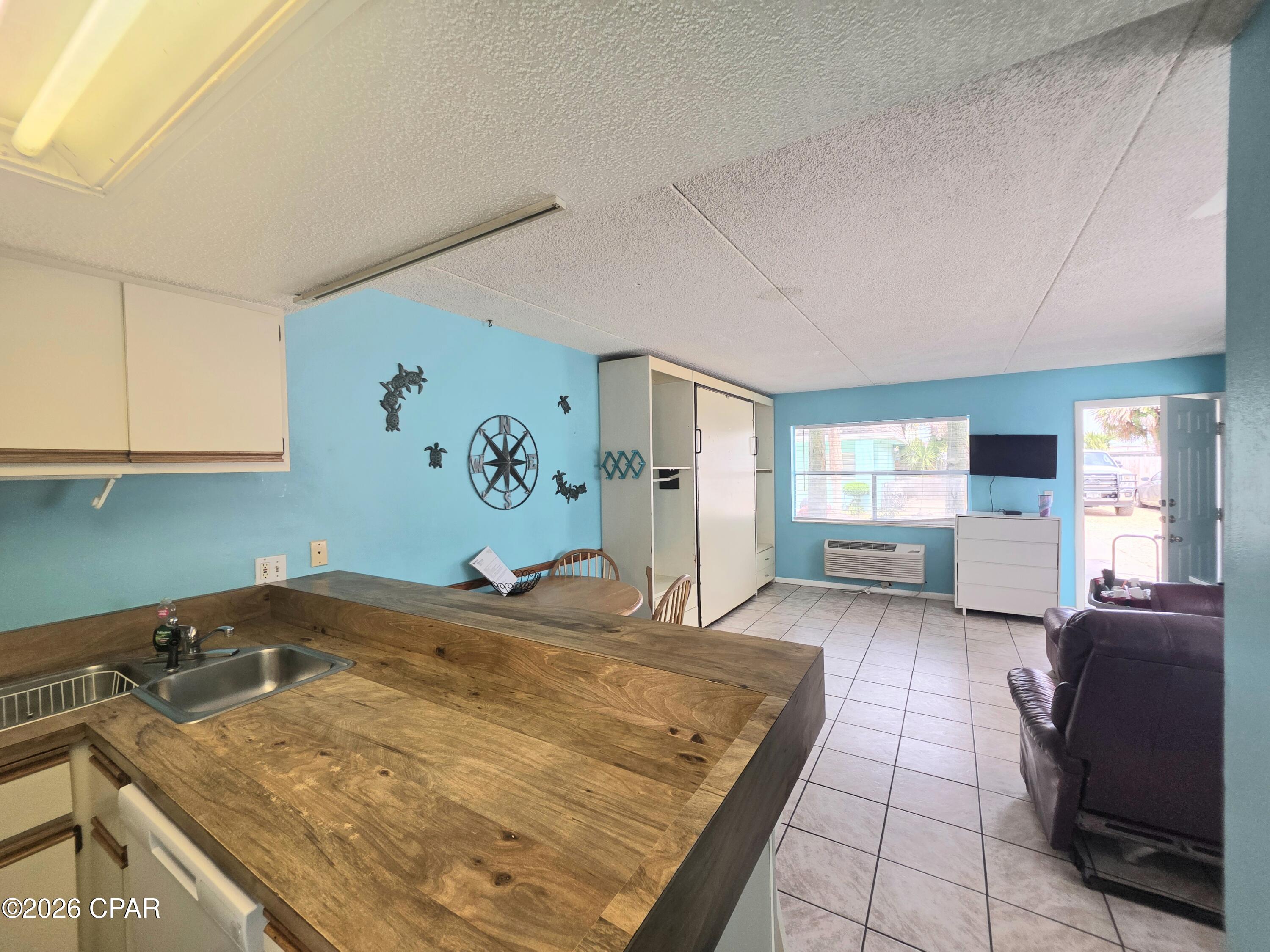 Ocean Terr. Condo. - Residential