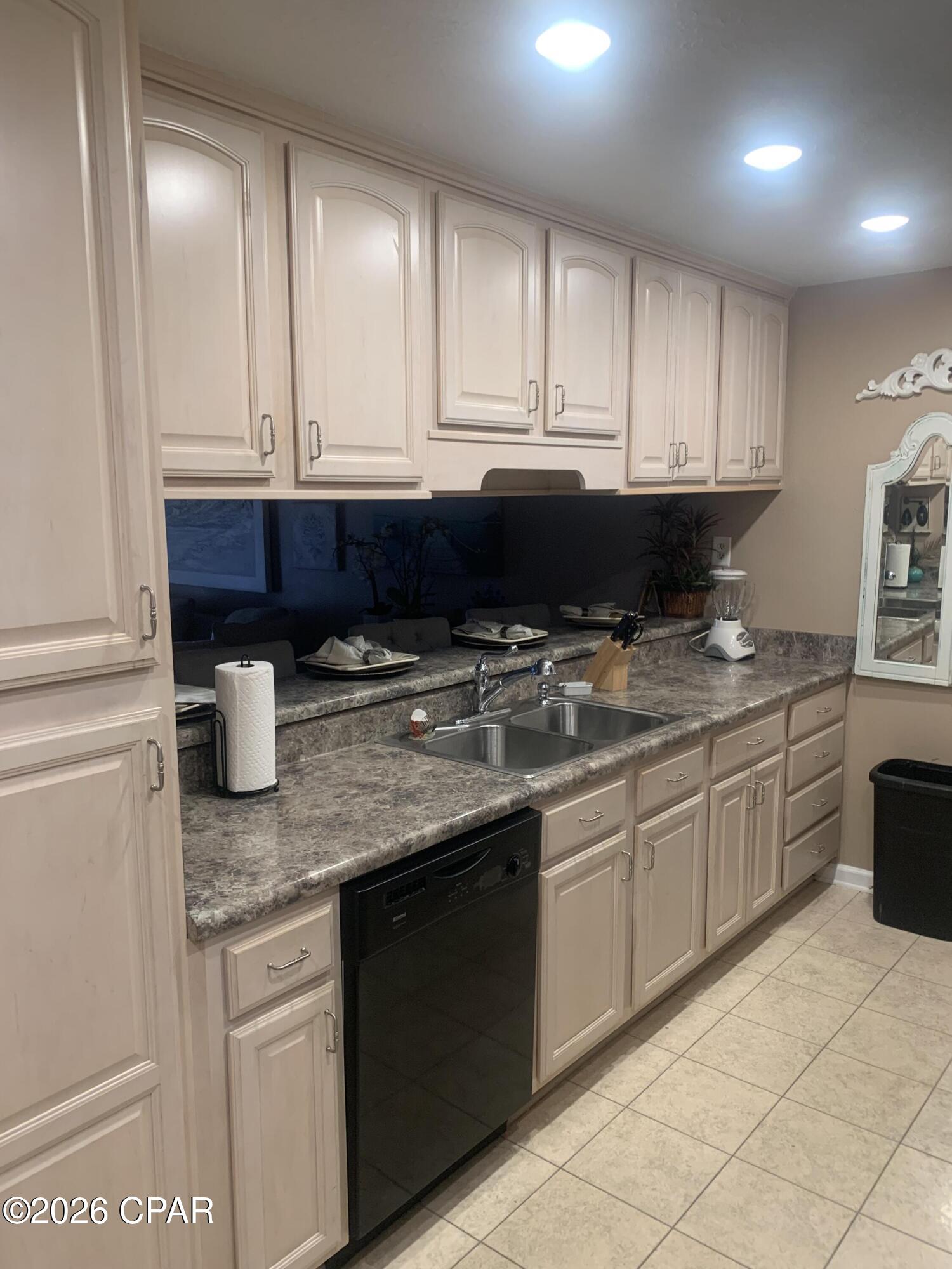 Grand Lagoon Cove Condominium - Residential