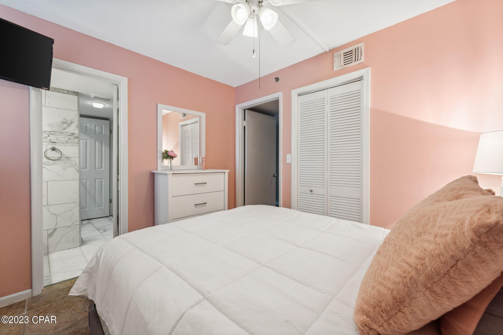 Sunbird Condo - Residential