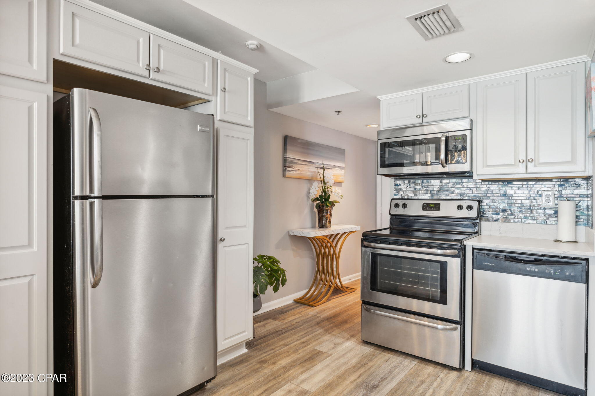 Sunbird Condo - Residential