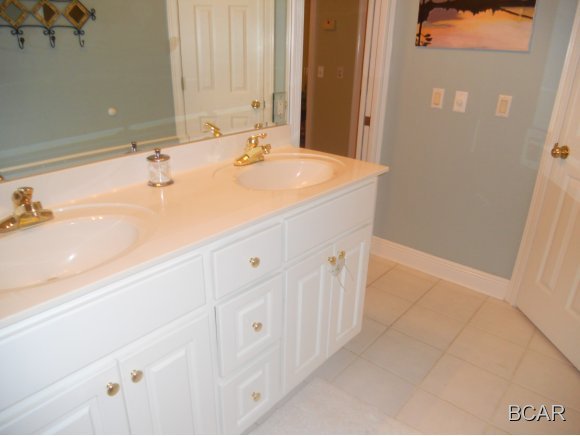 Lakewood Manor U-3 - Residential