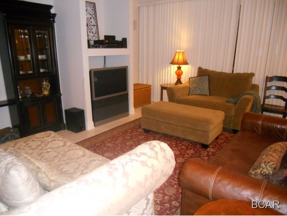 Lakewood Manor U-3 - Residential