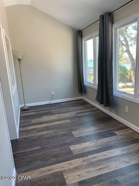 Mariners Cove - Residential