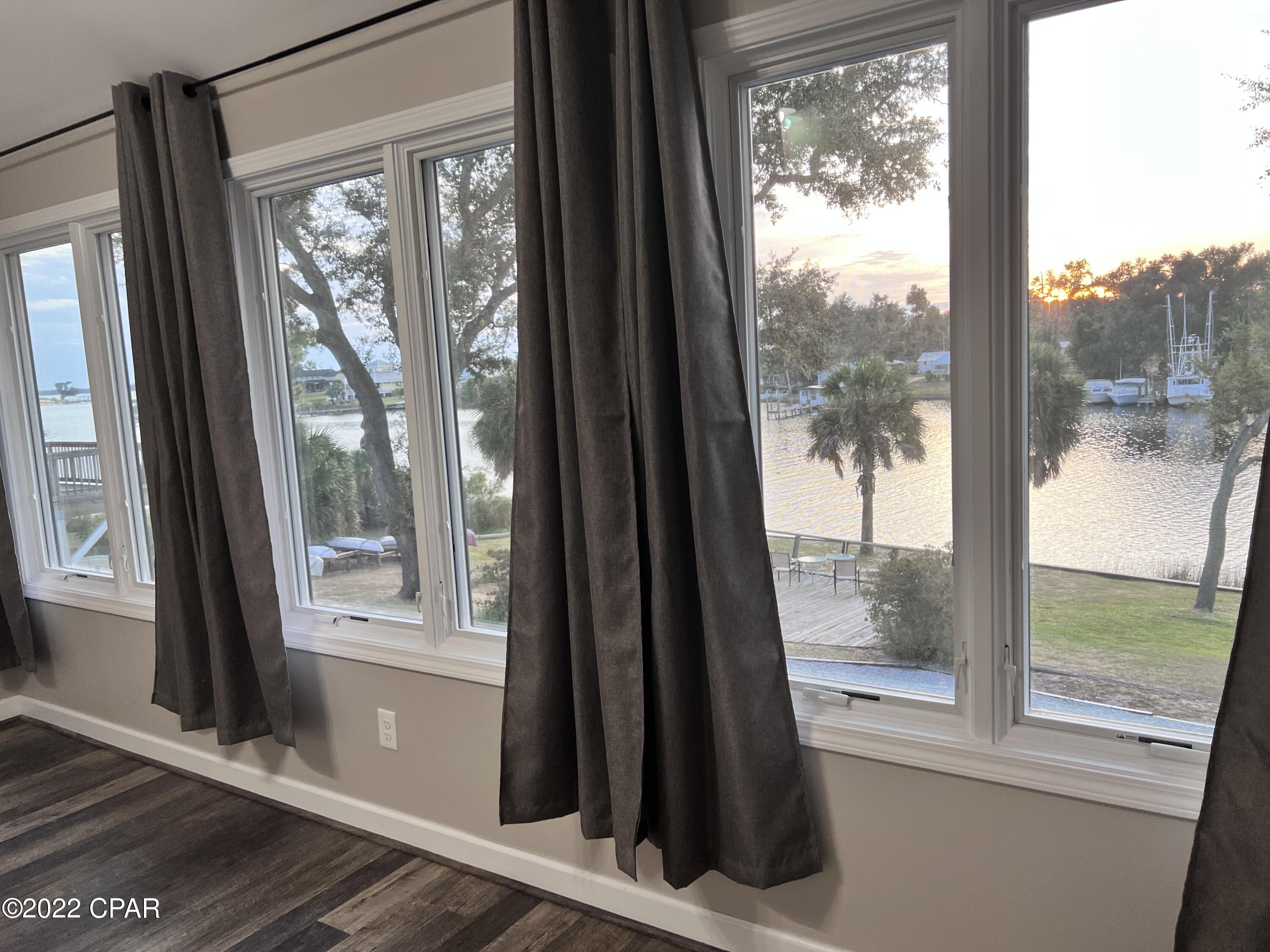 Mariners Cove - Residential