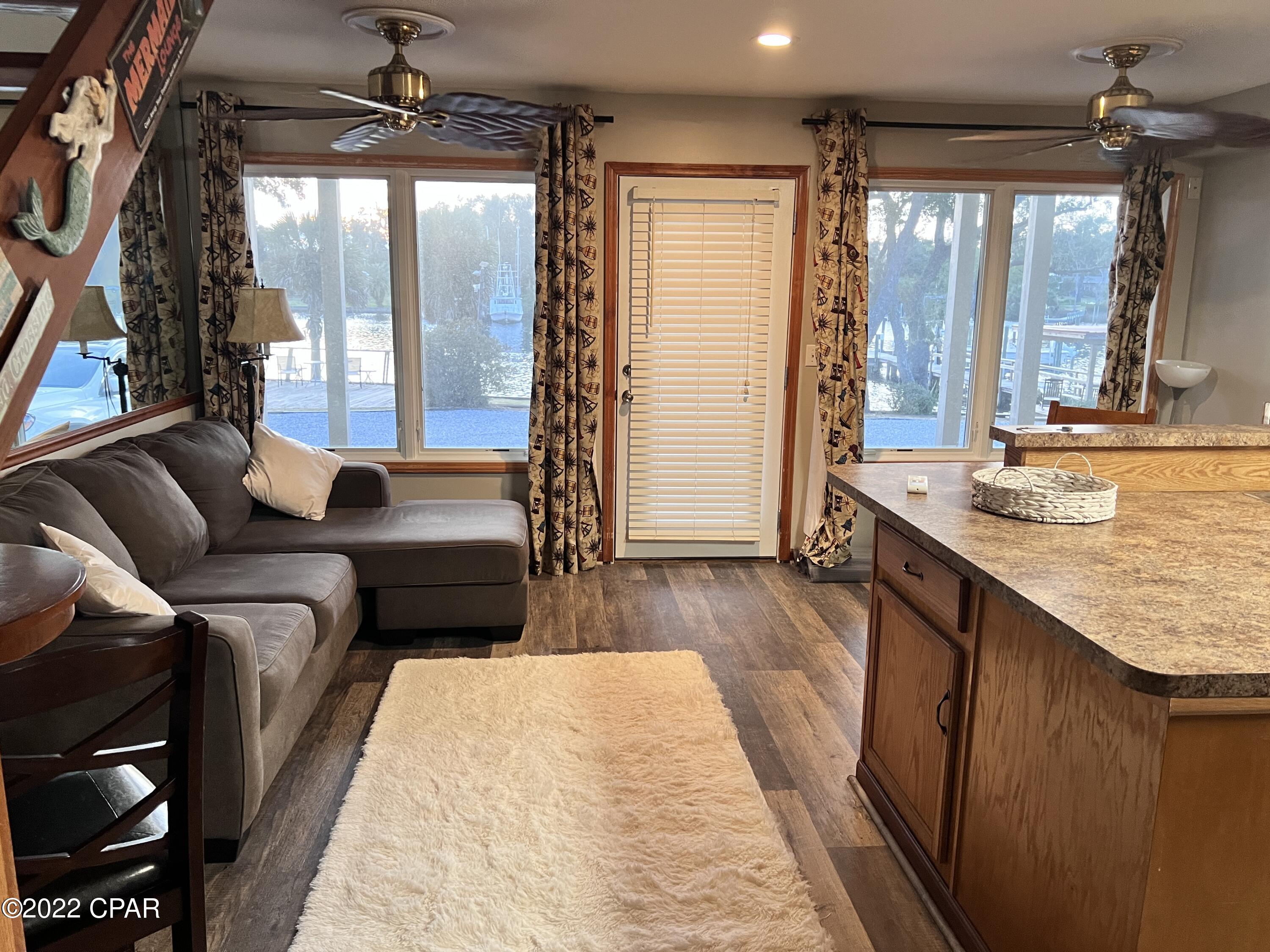 Mariners Cove - Residential