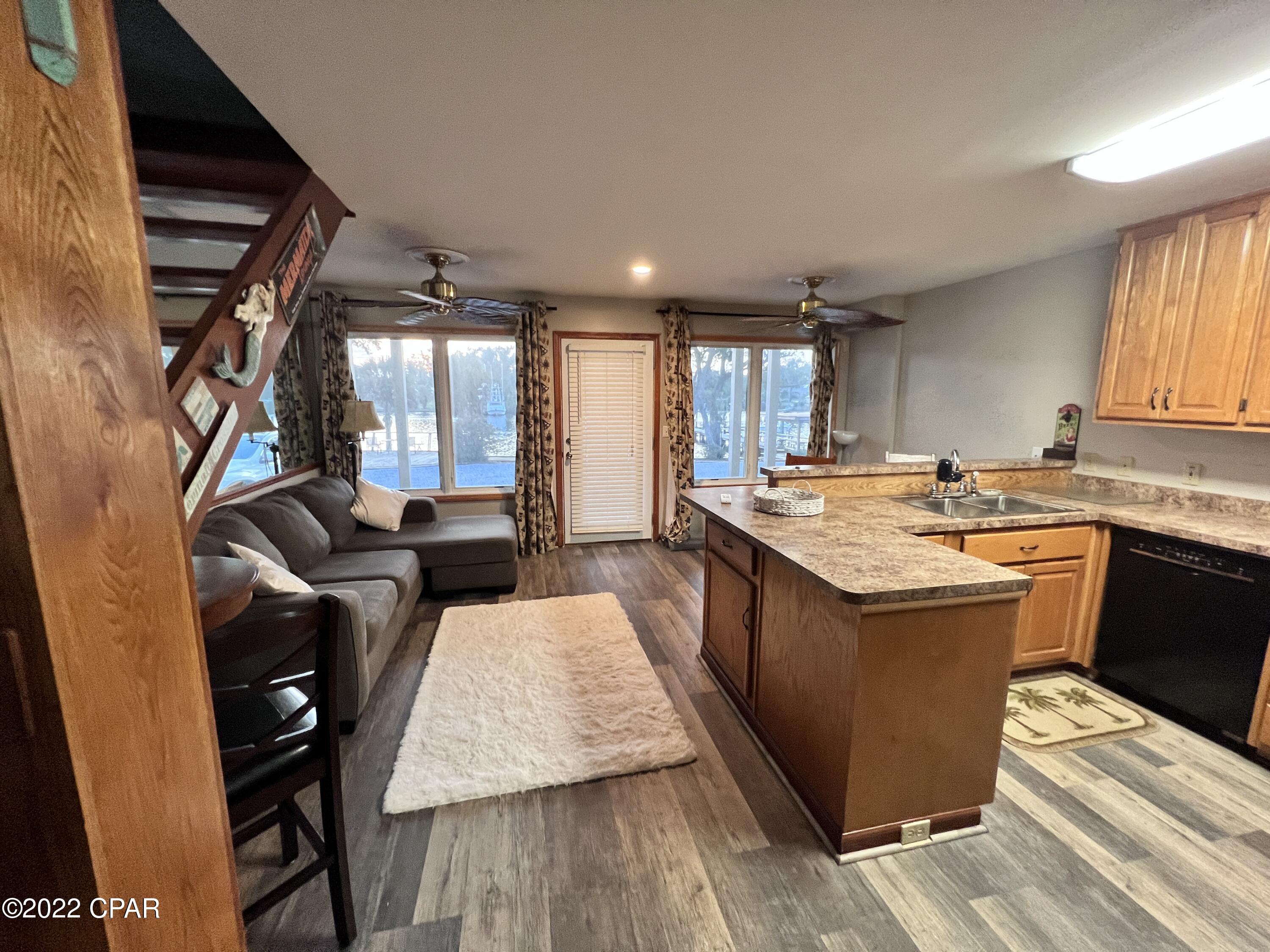 Mariners Cove - Residential