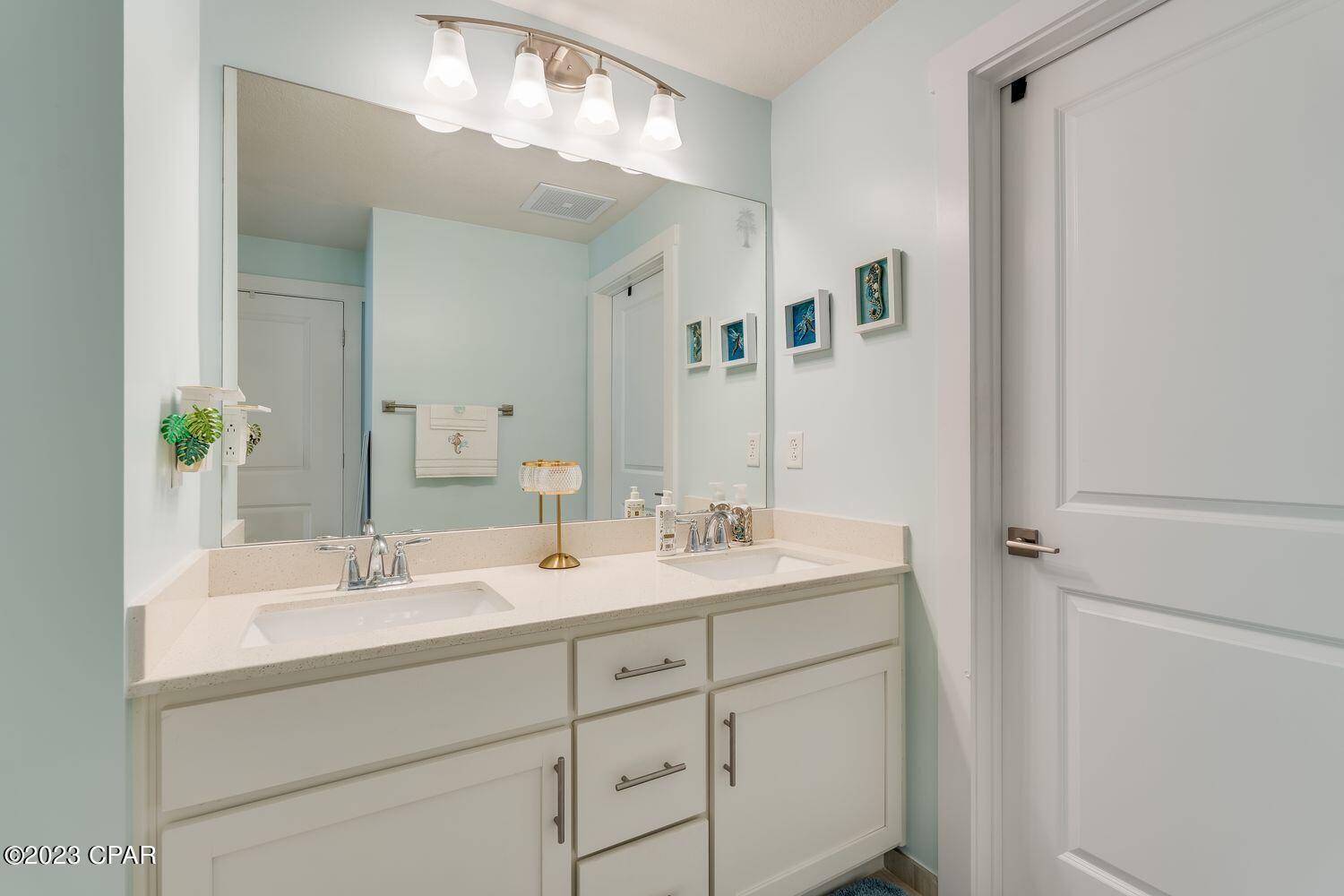 Calypso Towers III - Residential