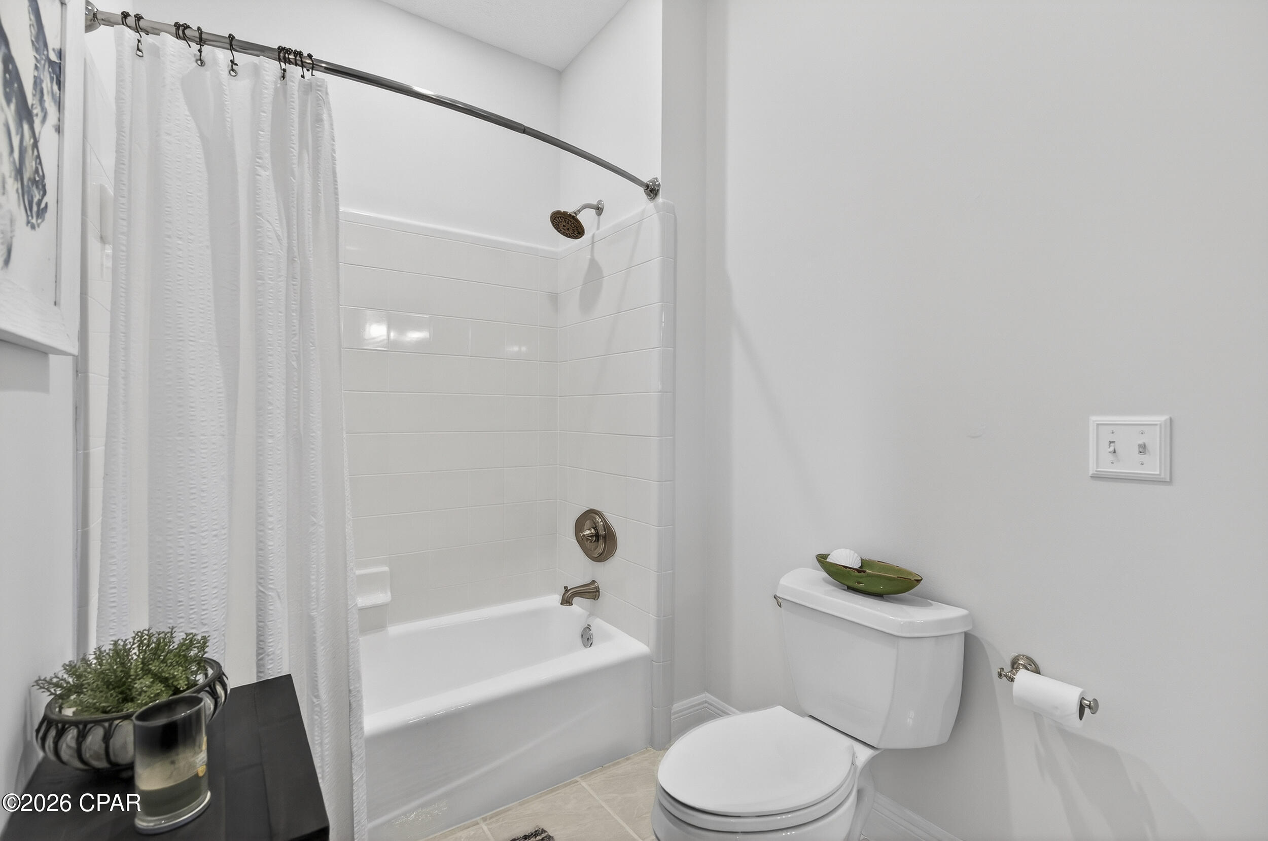 Queensberry Ltd At Bay Point - Residential