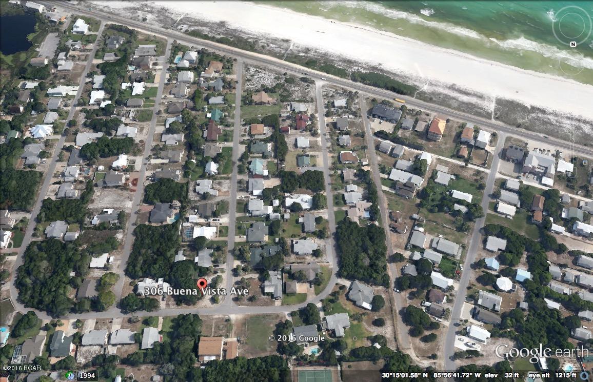 Santa Monica Beach - Land