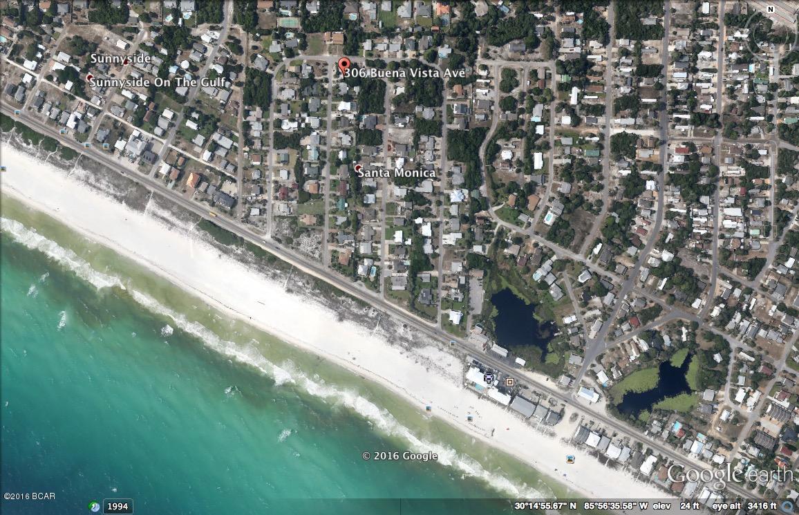 Santa Monica Beach - Land