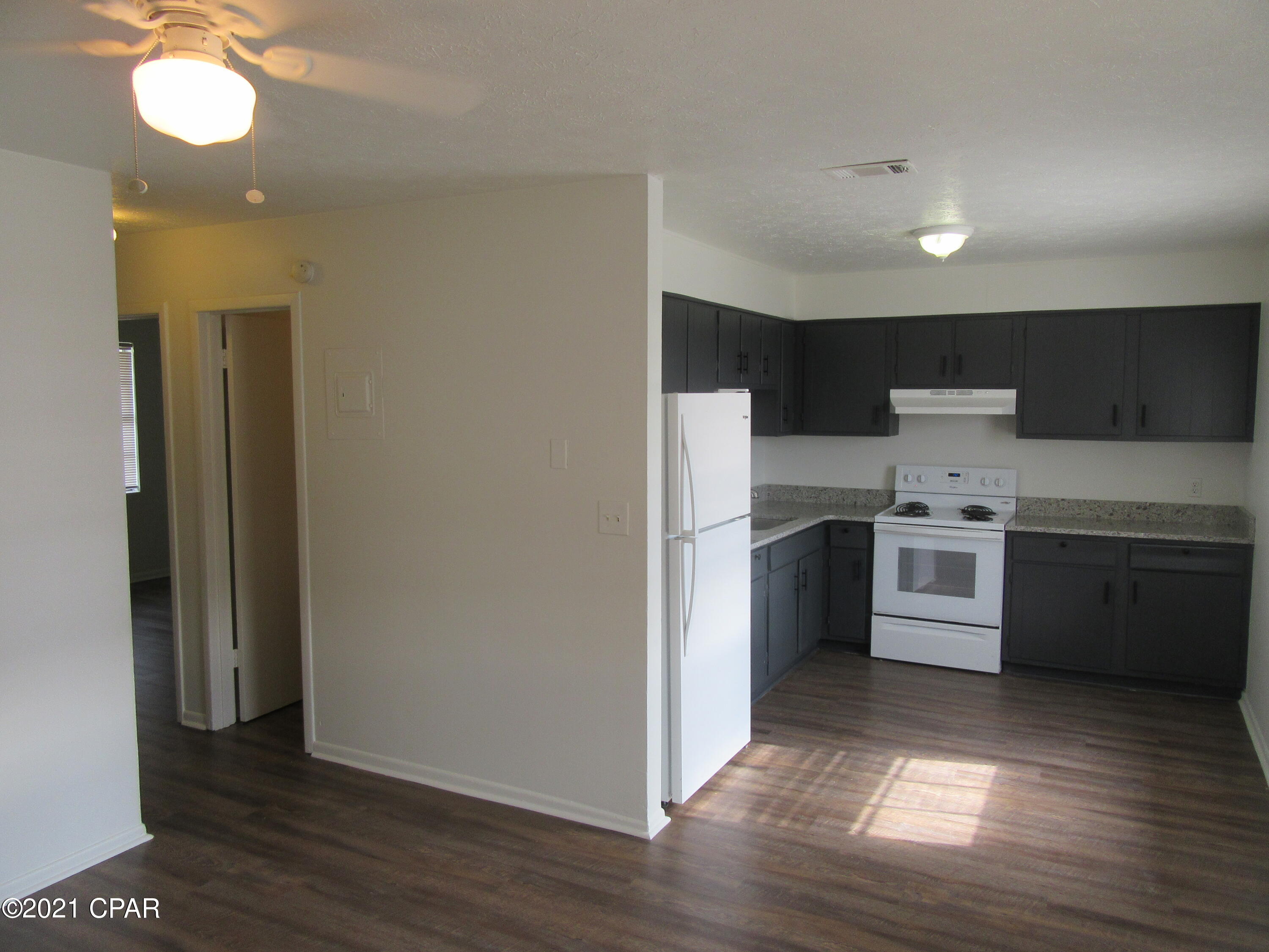 [No Recorded Subdiv] - Residential Lease