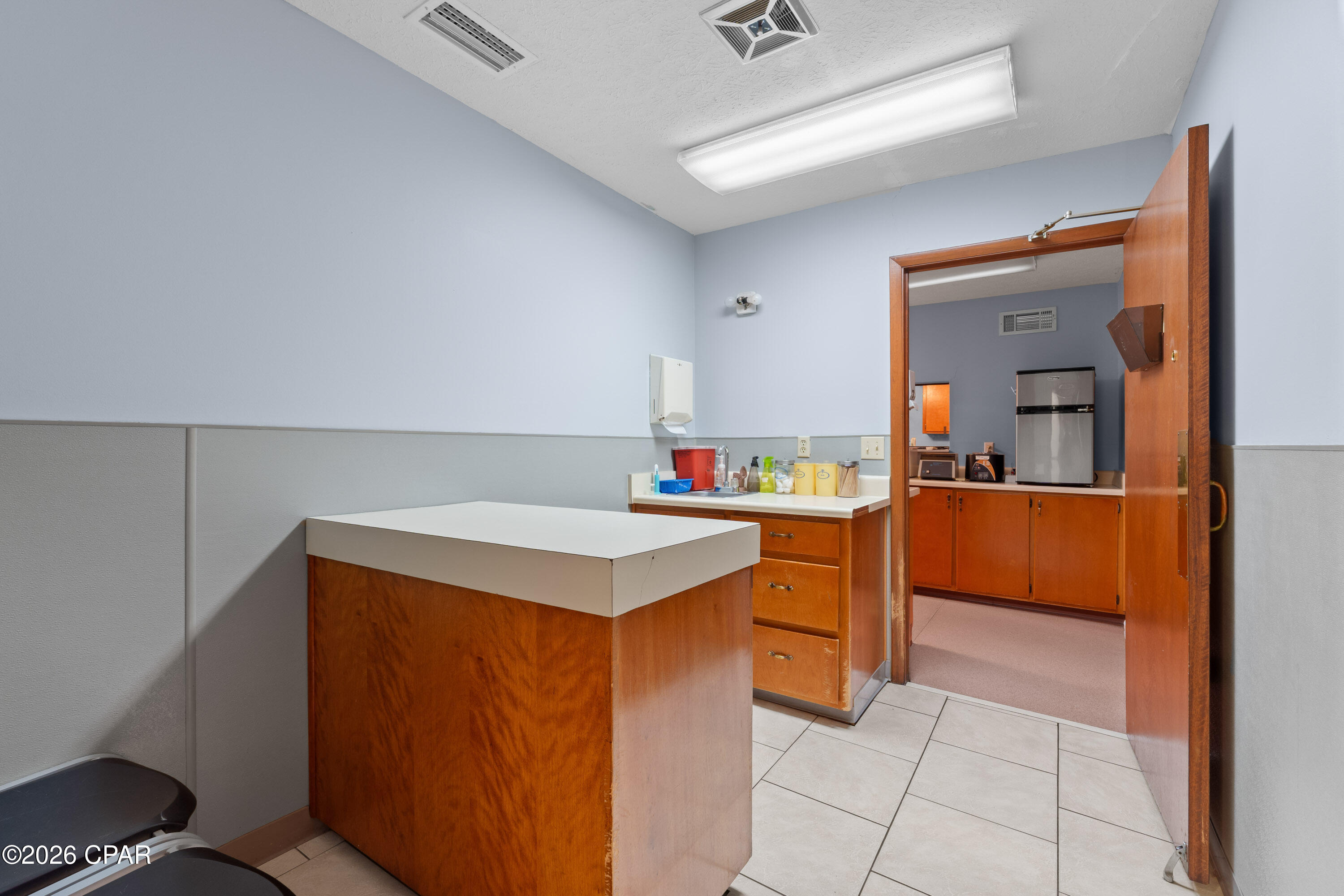 Thousand Oaks - Commercial Sale