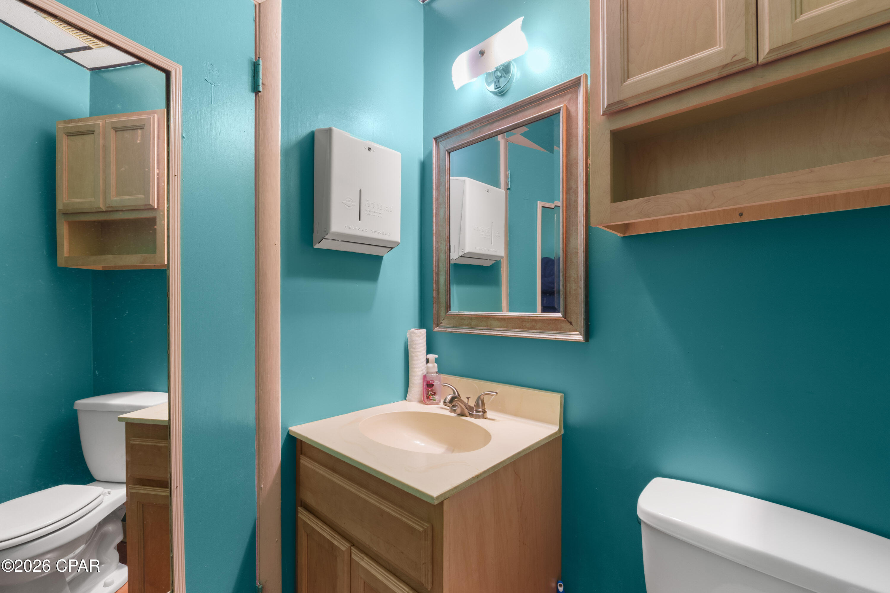 Thousand Oaks - Commercial Sale