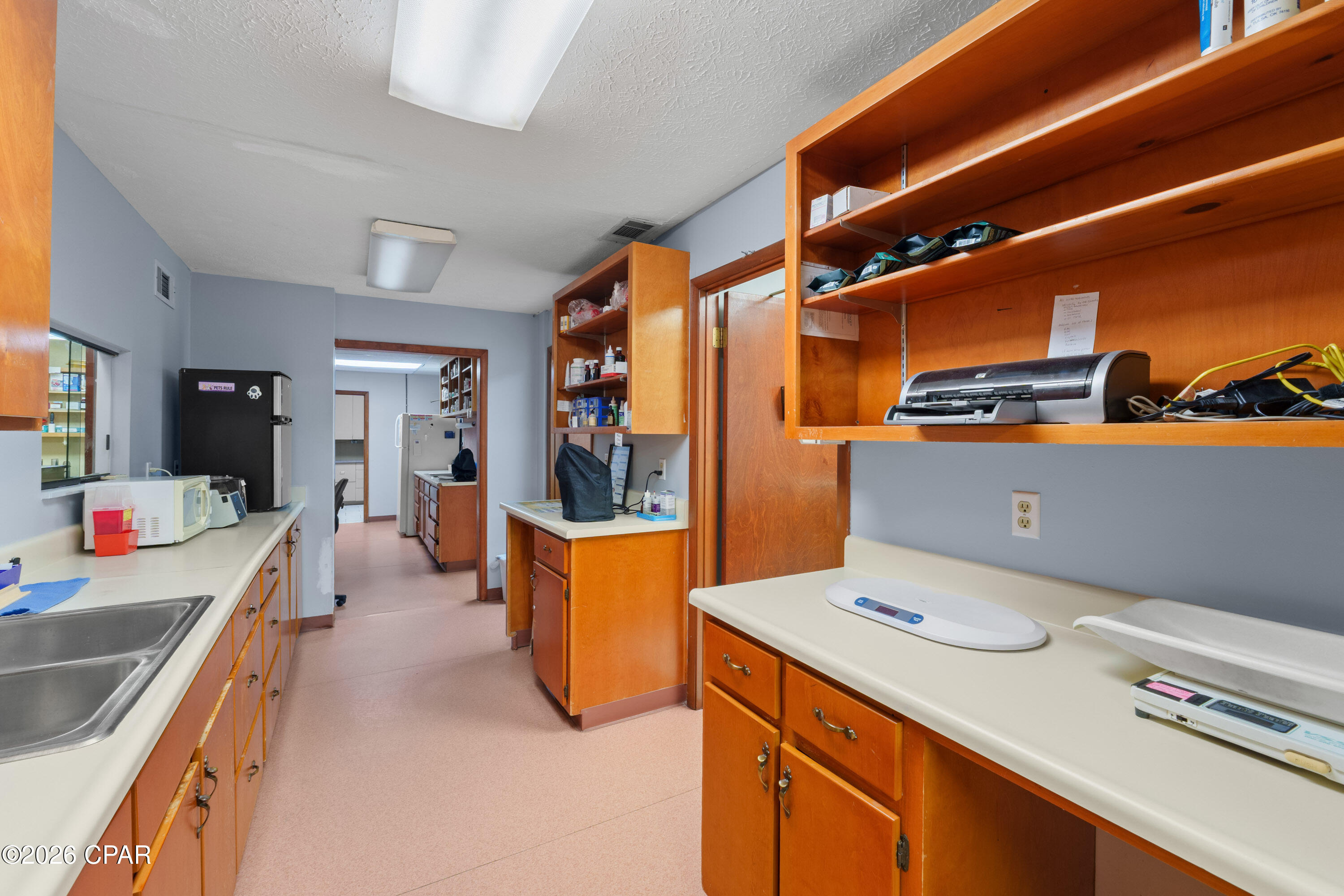 Thousand Oaks - Commercial Sale