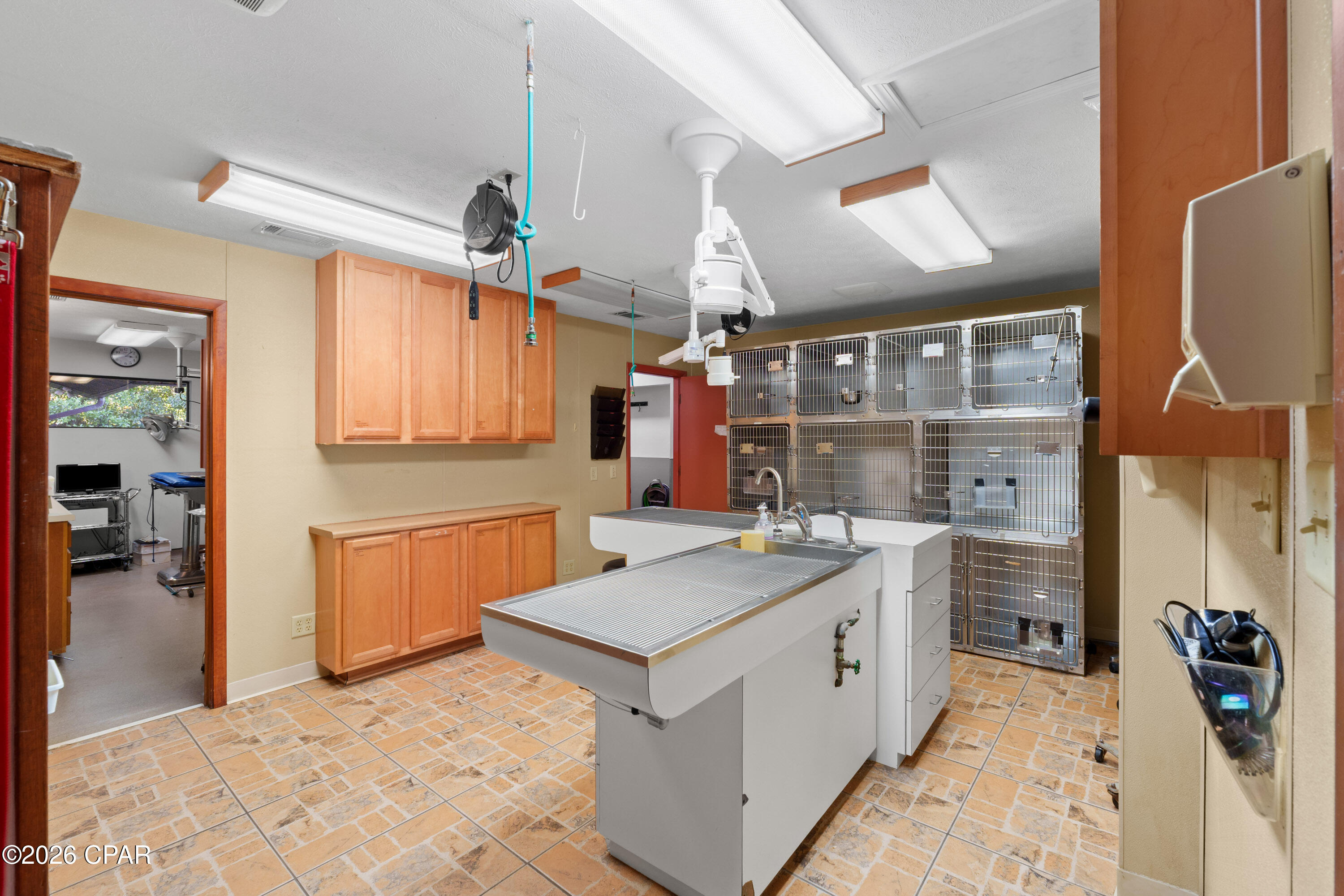 Thousand Oaks - Commercial Sale