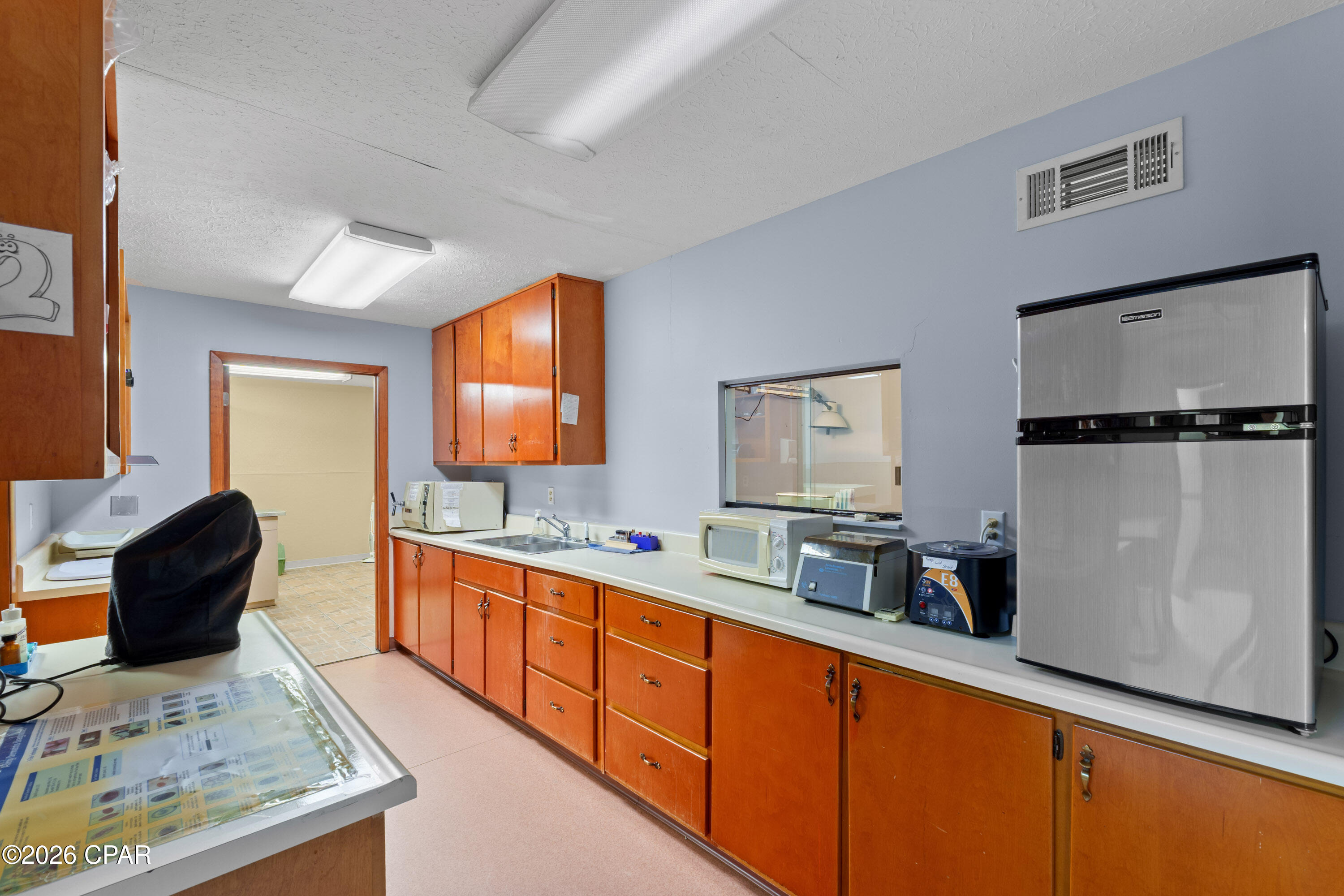 Thousand Oaks - Commercial Sale