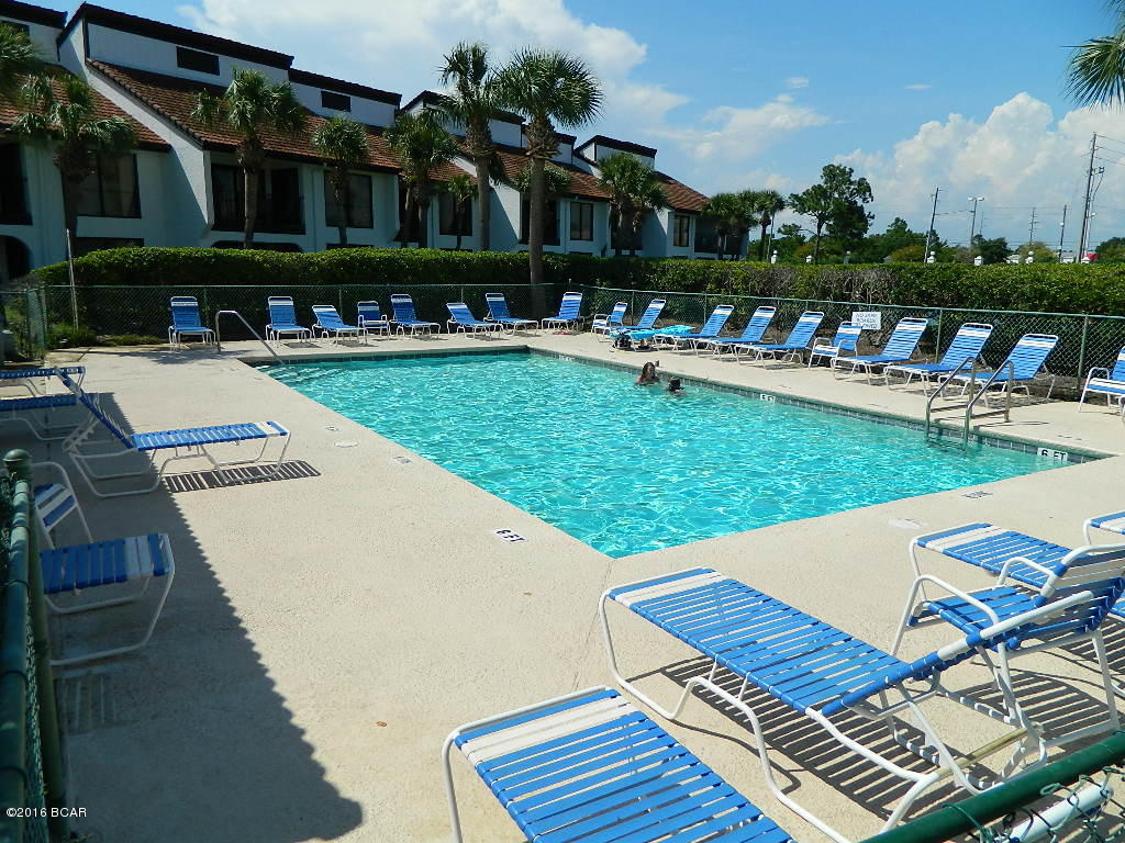 Edgewater Golf Villas III-A - Residential