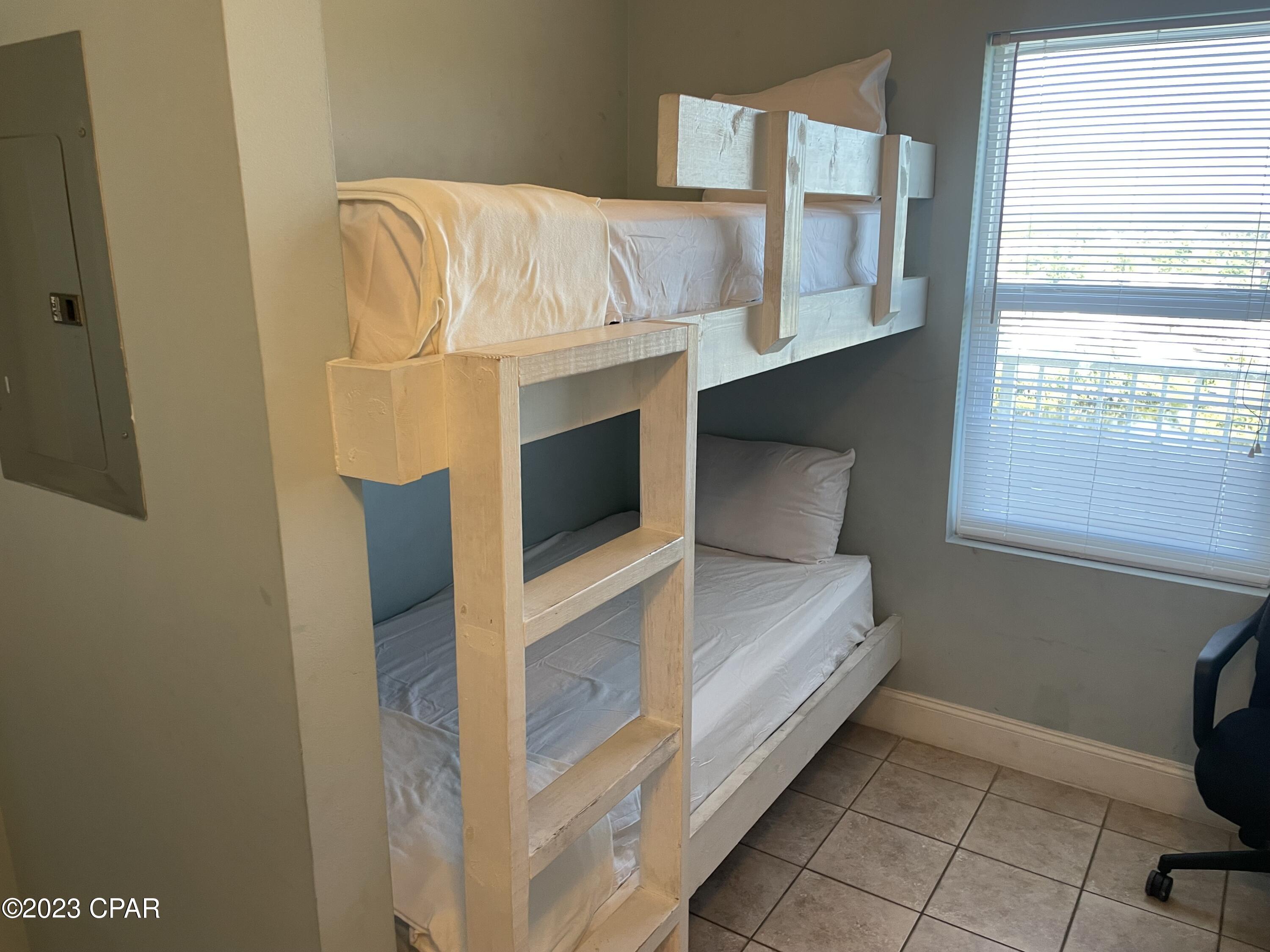 Laketown Wharf - Residential