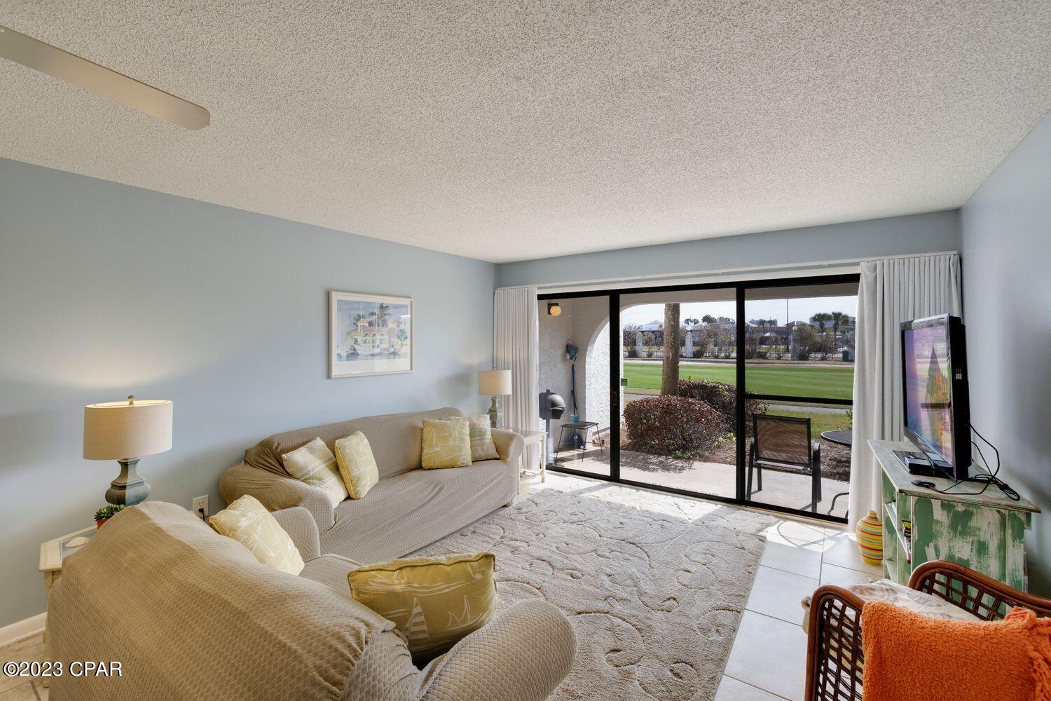 Edgewater Golf Villas 3A - Residential