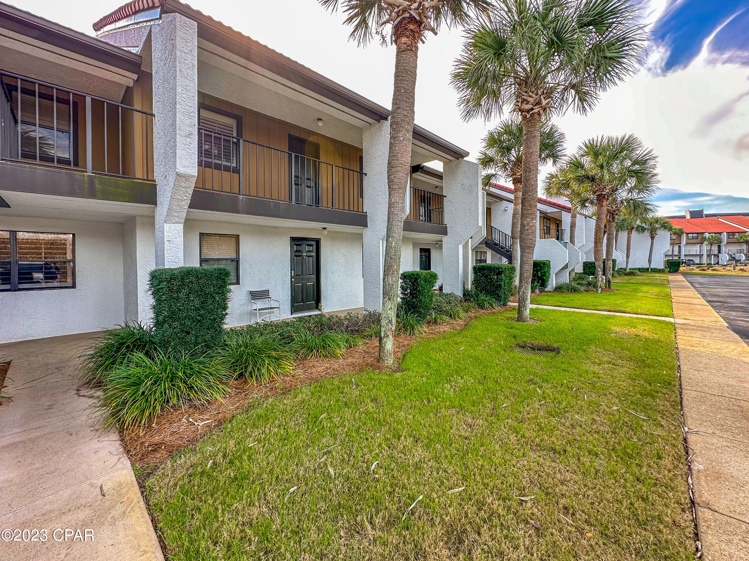 Edgewater Golf Villas 3A - Residential
