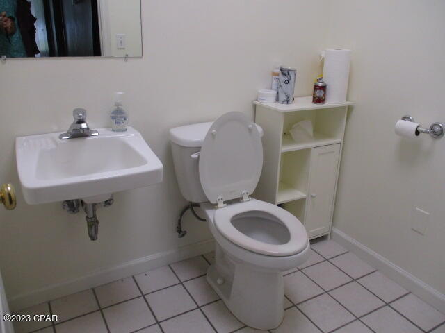 Willow Lake Commercial Center - Commercial Lease