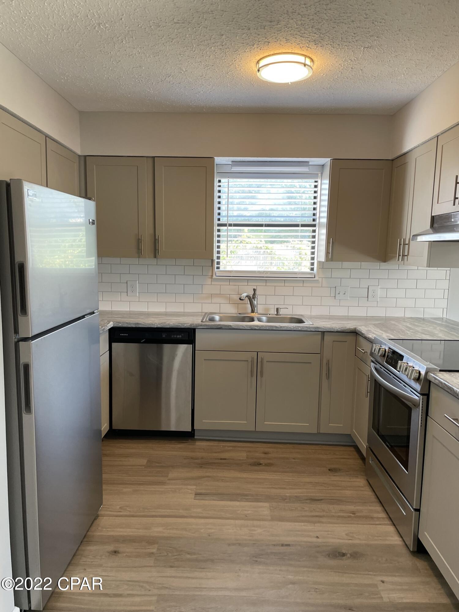 [No Recorded Subdiv] - Residential Lease