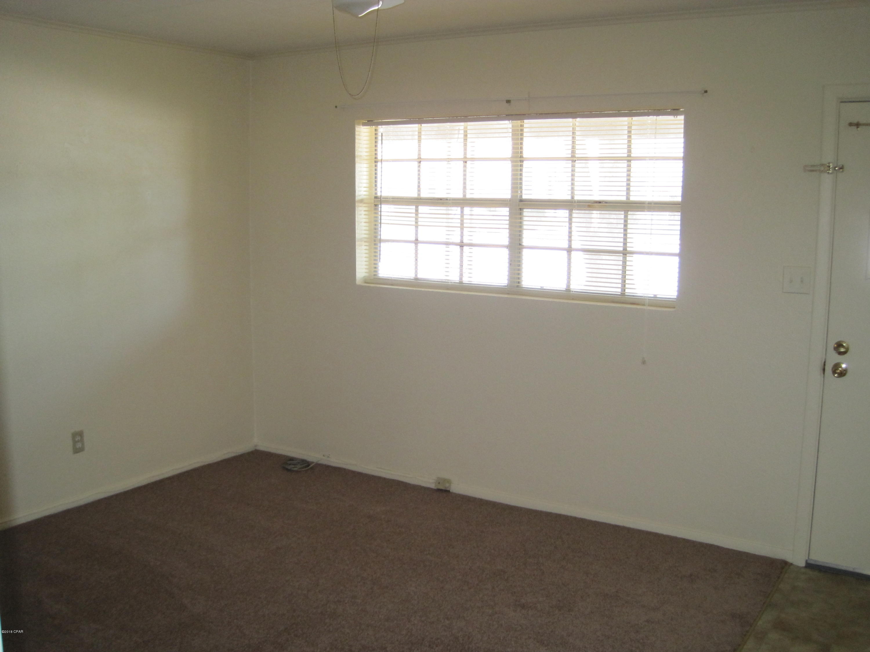 [No Recorded Subdiv] - Commercial Sale