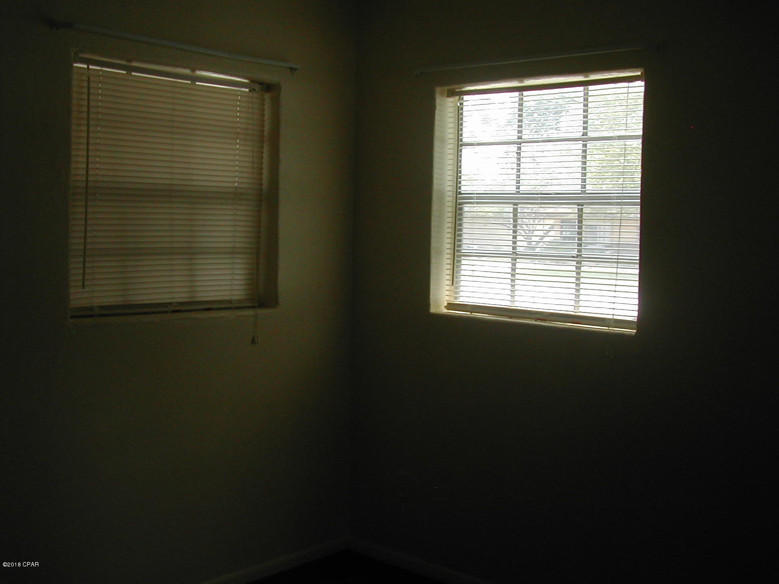 [No Recorded Subdiv] - Commercial Sale