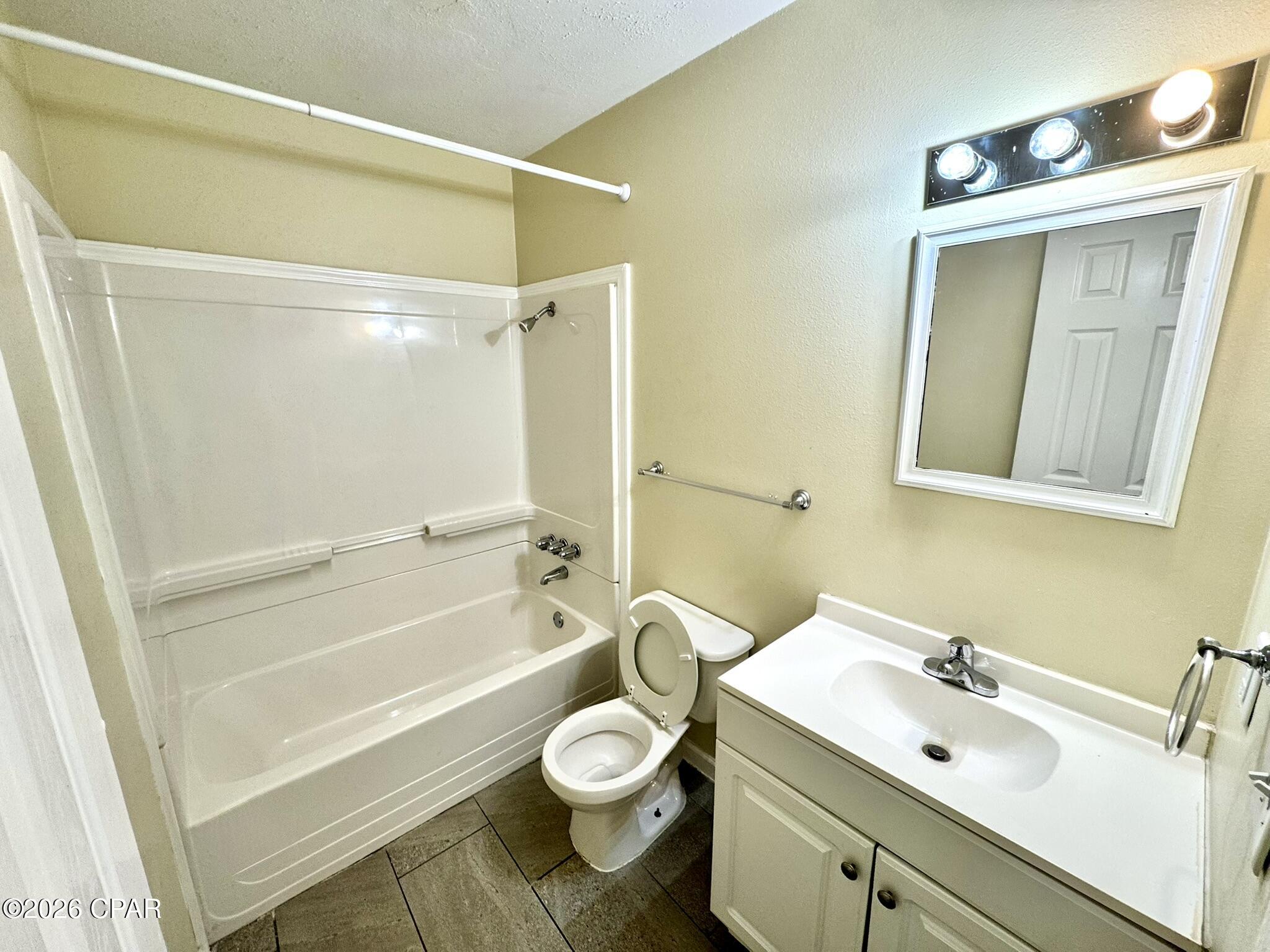 [No Recorded Subdiv] - Residential Lease