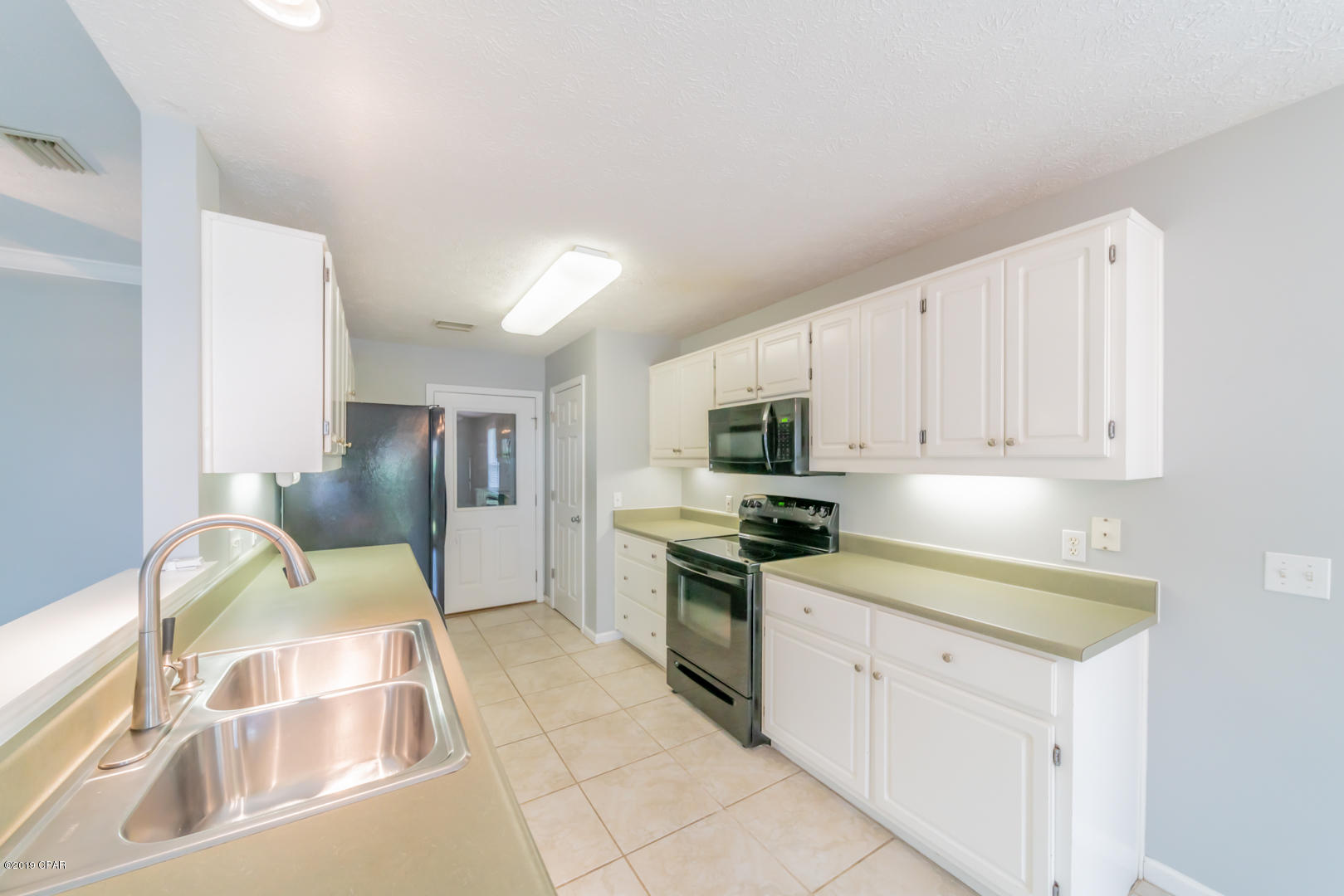 Riviera Beach 1st Add - Residential Lease