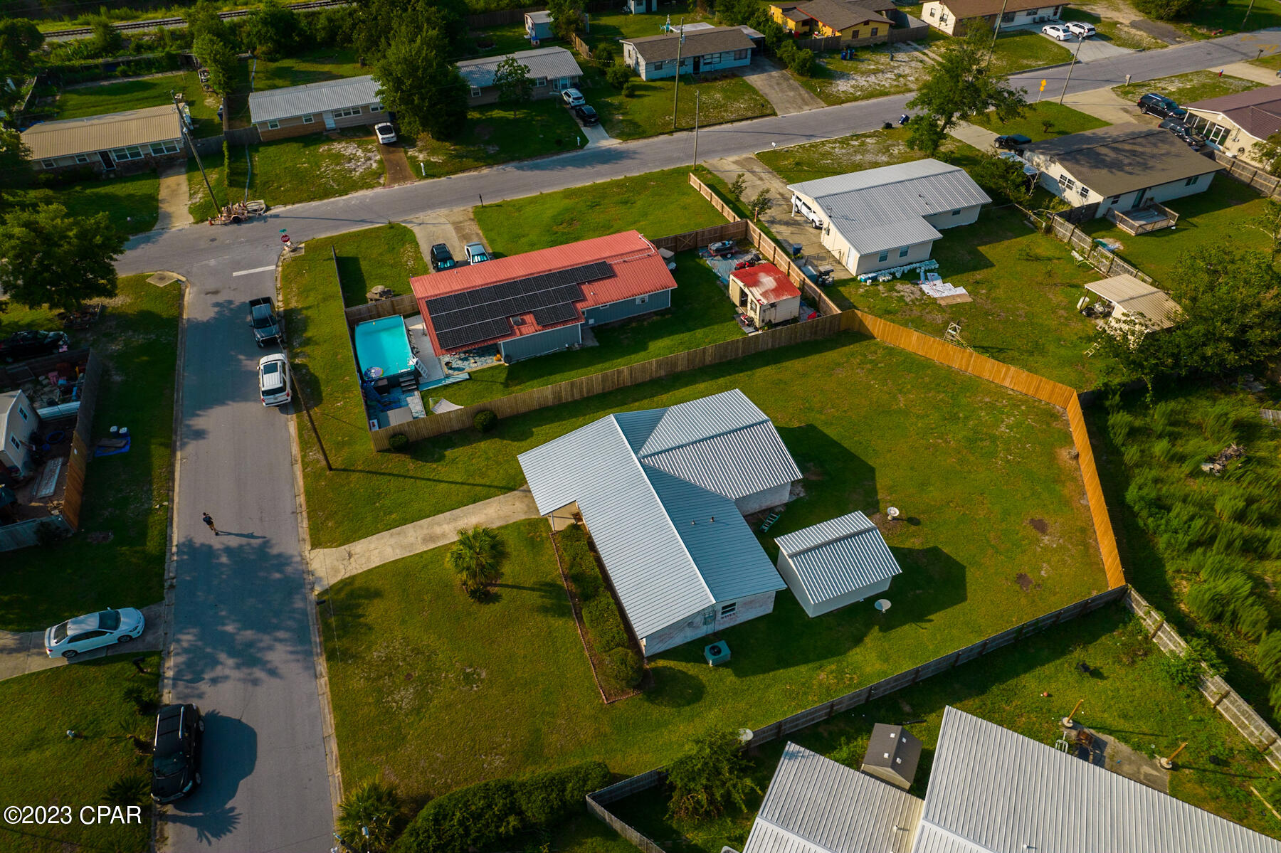 Hentz 1st Add Unit B - Residential