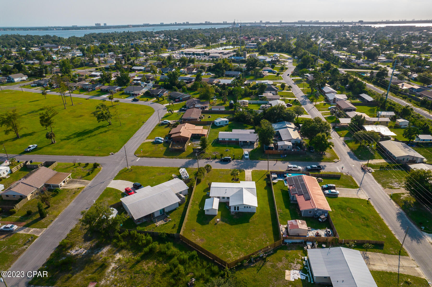 Hentz 1st Add Unit B - Residential